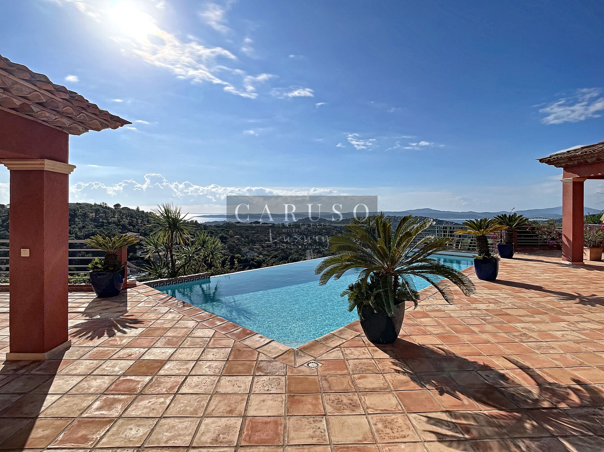 Maison Sainte maxime 7piece(s) 2 392 000€ Keller Williams France