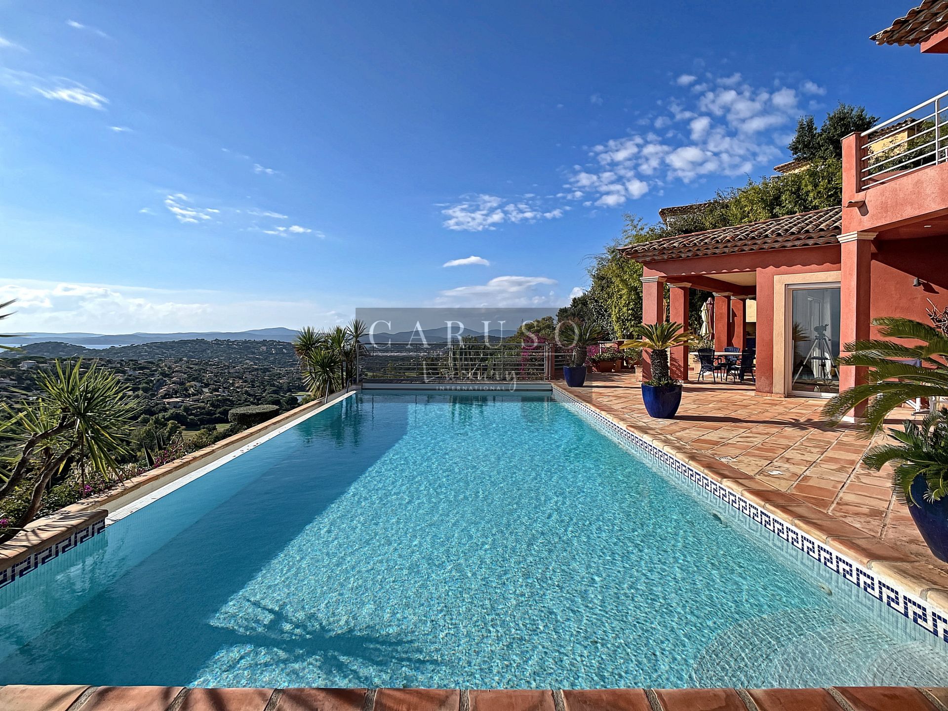 Maison Sainte maxime 7piece(s) 2 392 000€ Keller Williams France