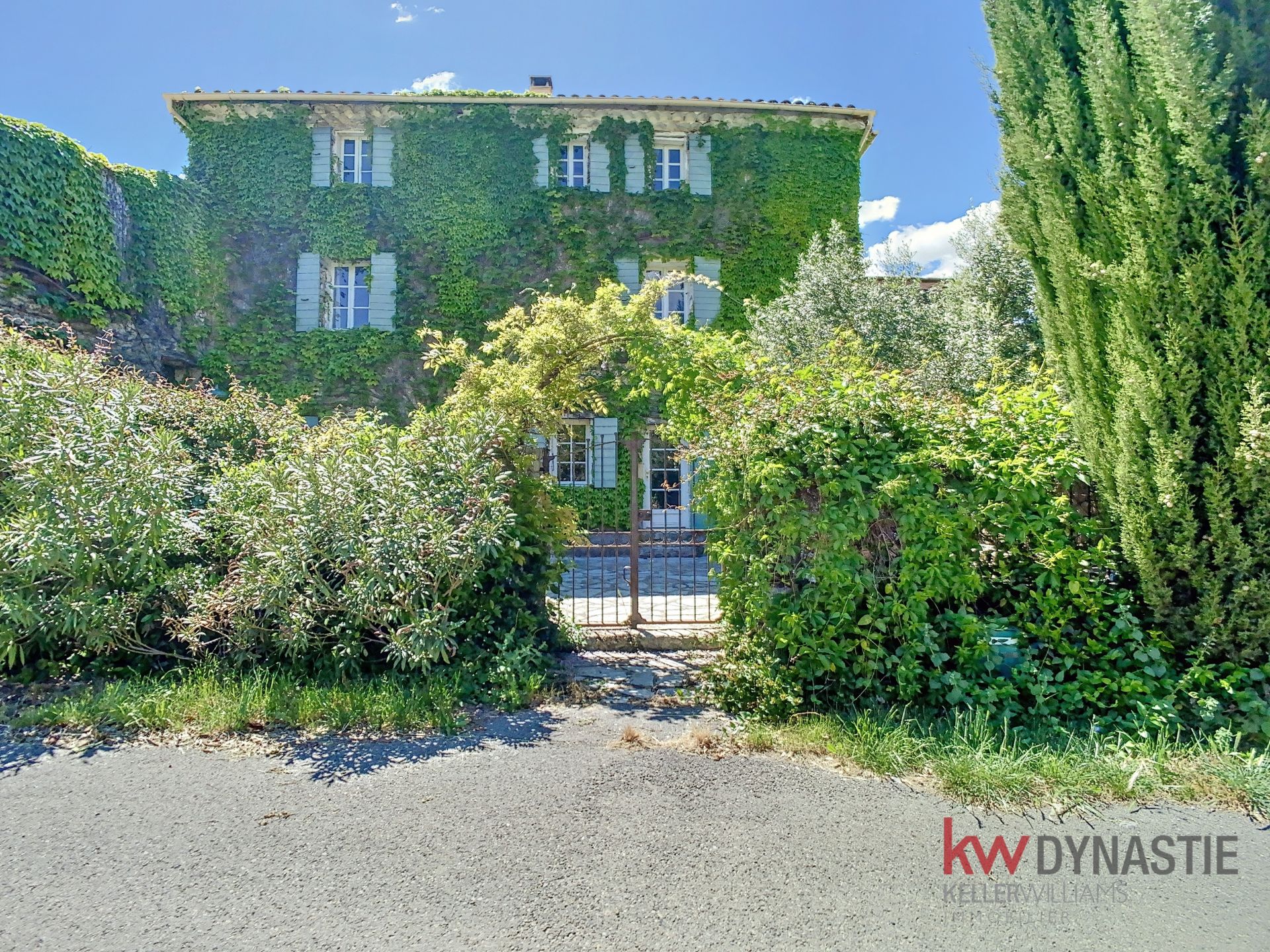 Vente Maison 122m² 5 Pièces à Saint-Martin-de-Castillon (84750) - Keller Williams