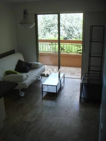 Vente Appartement 21m² 1 Pièce à Mandelieu-la-Napoule (06210) - Keller Williams
