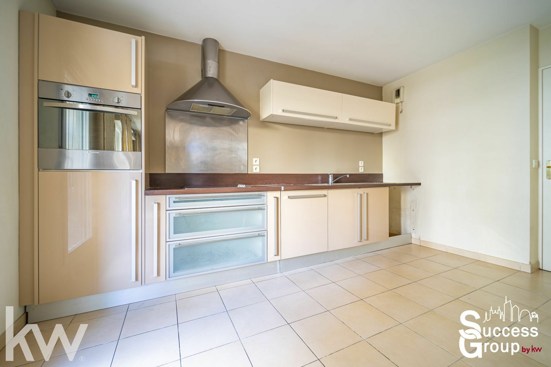 VILLEURBANNE – Appartement T4 de 90 m² avec terrasse, cave et garage