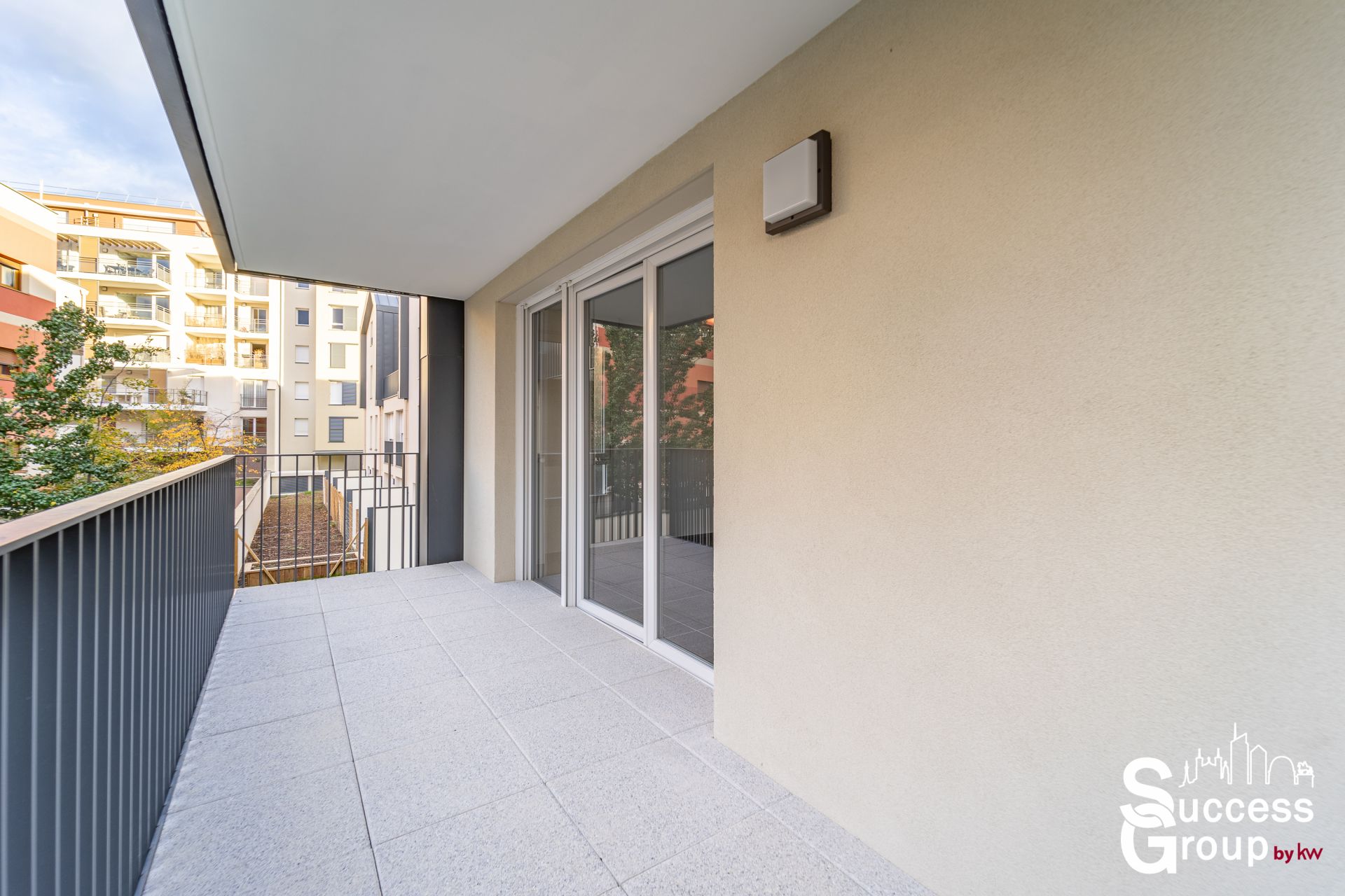 VILLEURBANNE – Appartement T3 de 64m² avec balcon et garage