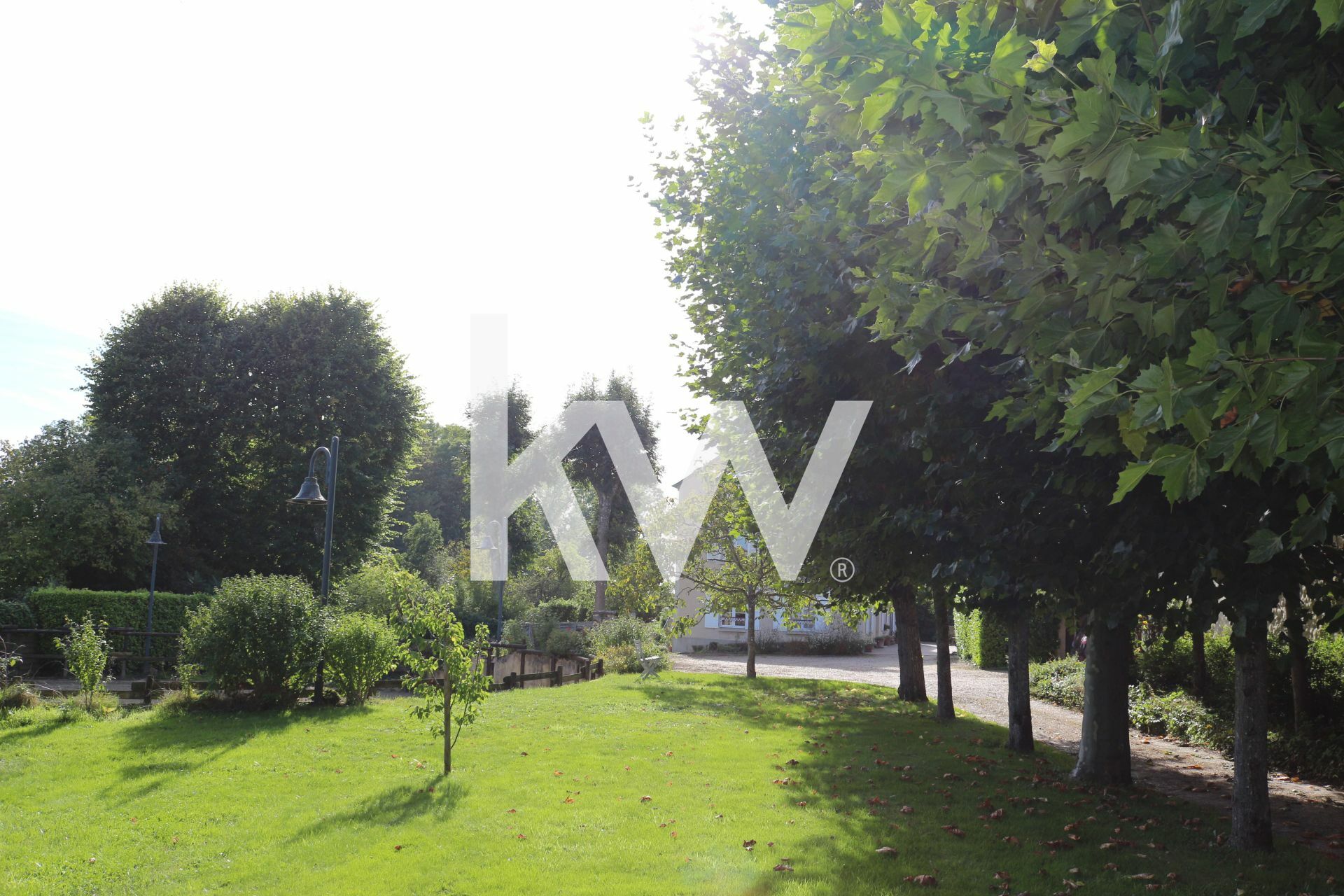 Domaine Aincourt 12piece(s) 720 000€ Keller Williams France