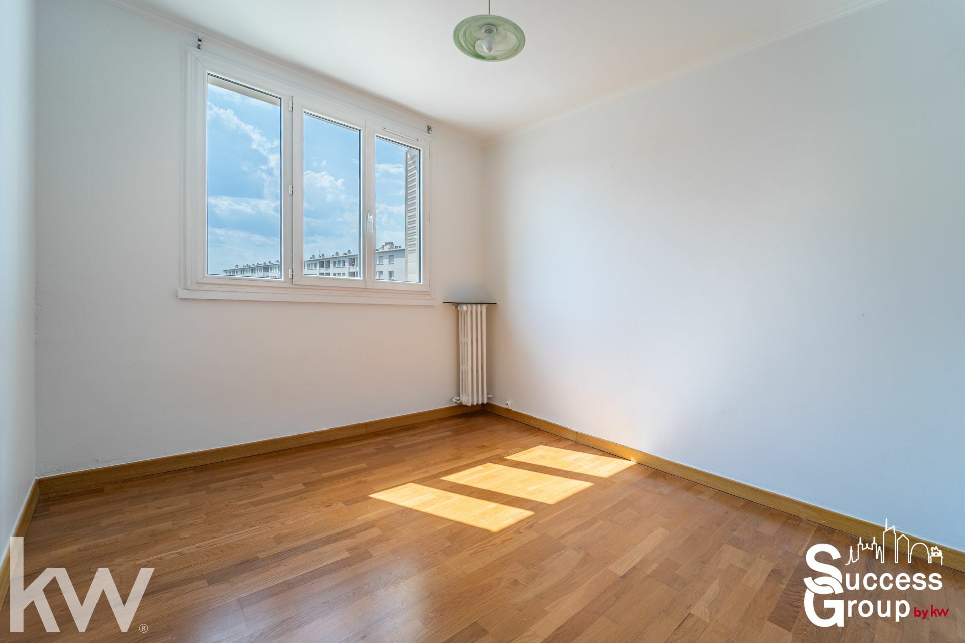 Villeurbanne – Appartement T3 de 64 m² en étage élevé avec balcon et cave
