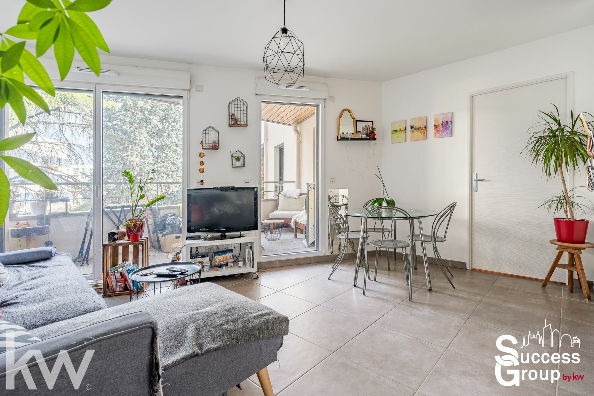 VILLEURBANNE – Appartement T3 de 60 m² avec balcon, cave et garage