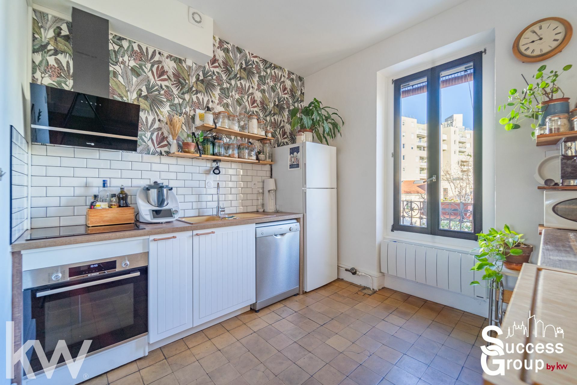 VILLEURBANNE – Appartement T5 de 104,8 m² en bon états + 10,4 m² à aménager