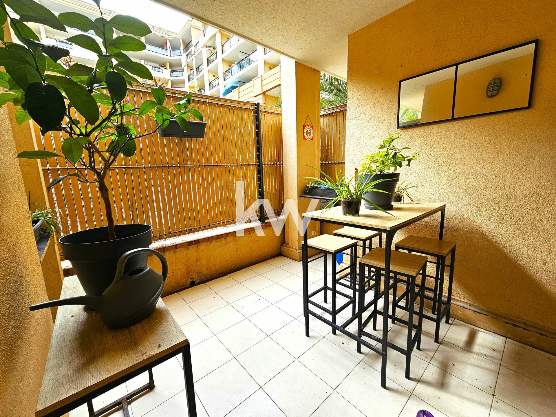 Vente Appartement 28m² 2 Pièces à Cannes la Bocca (06150) - Keller Williams