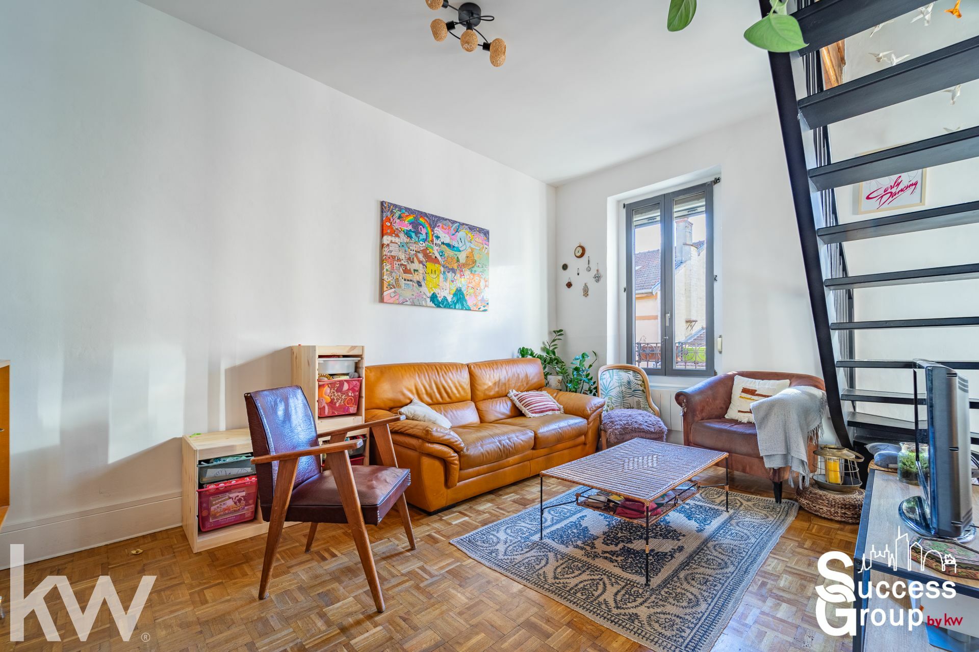 VILLEURBANNE – Appartement T5 de 104,8 m² en bon états + 10,4 m² à aménager