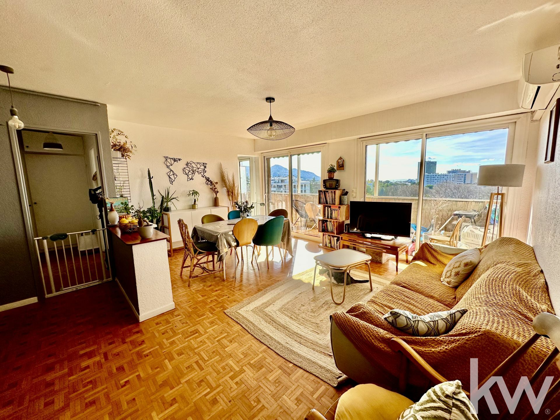 A VENDRE : Appartement T3 (72 m²) Marseille 13009