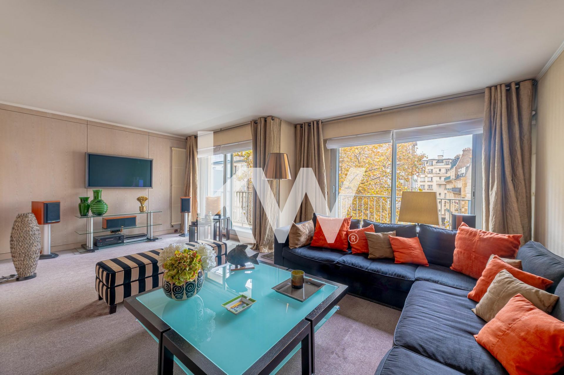 À vendre splendide appartement de 3 chambres avec extérieurs à Paris 16 (4/11)