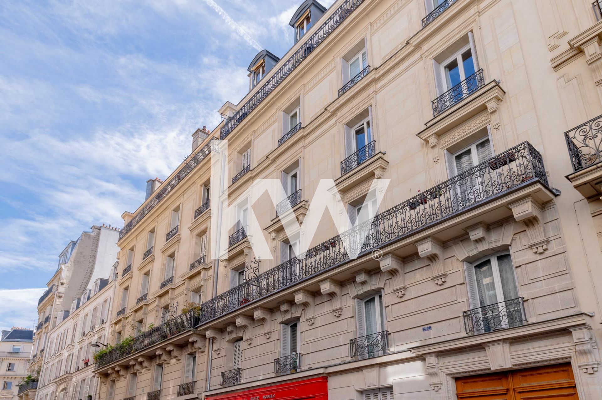 Bel appartement 3 pièces 2 chambres de 60m2 Monceau Paris 17