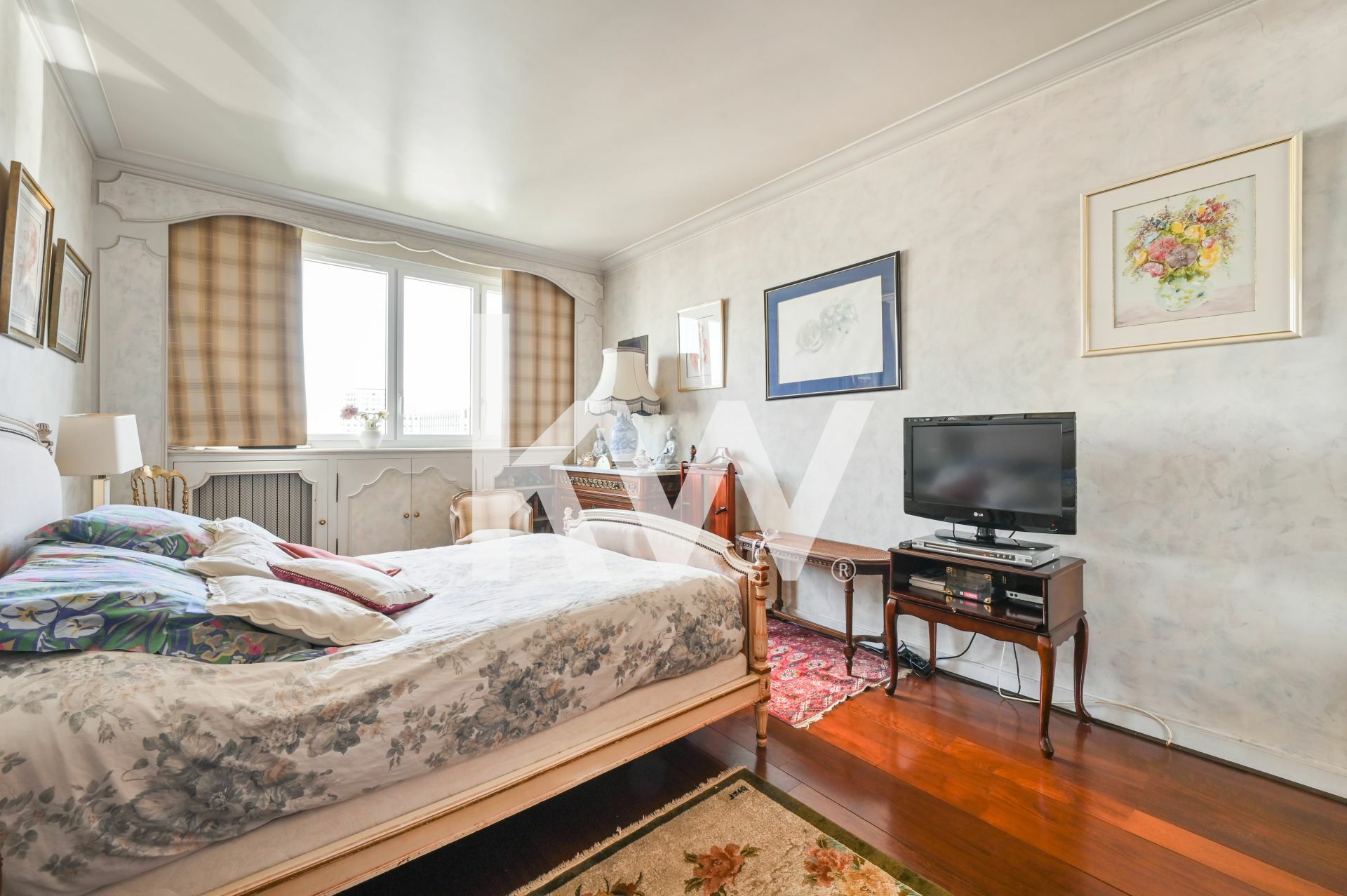 VENTE : appartement de 4 pièces (132 m²) dans le 17e arrondissement de Pari (10/11)