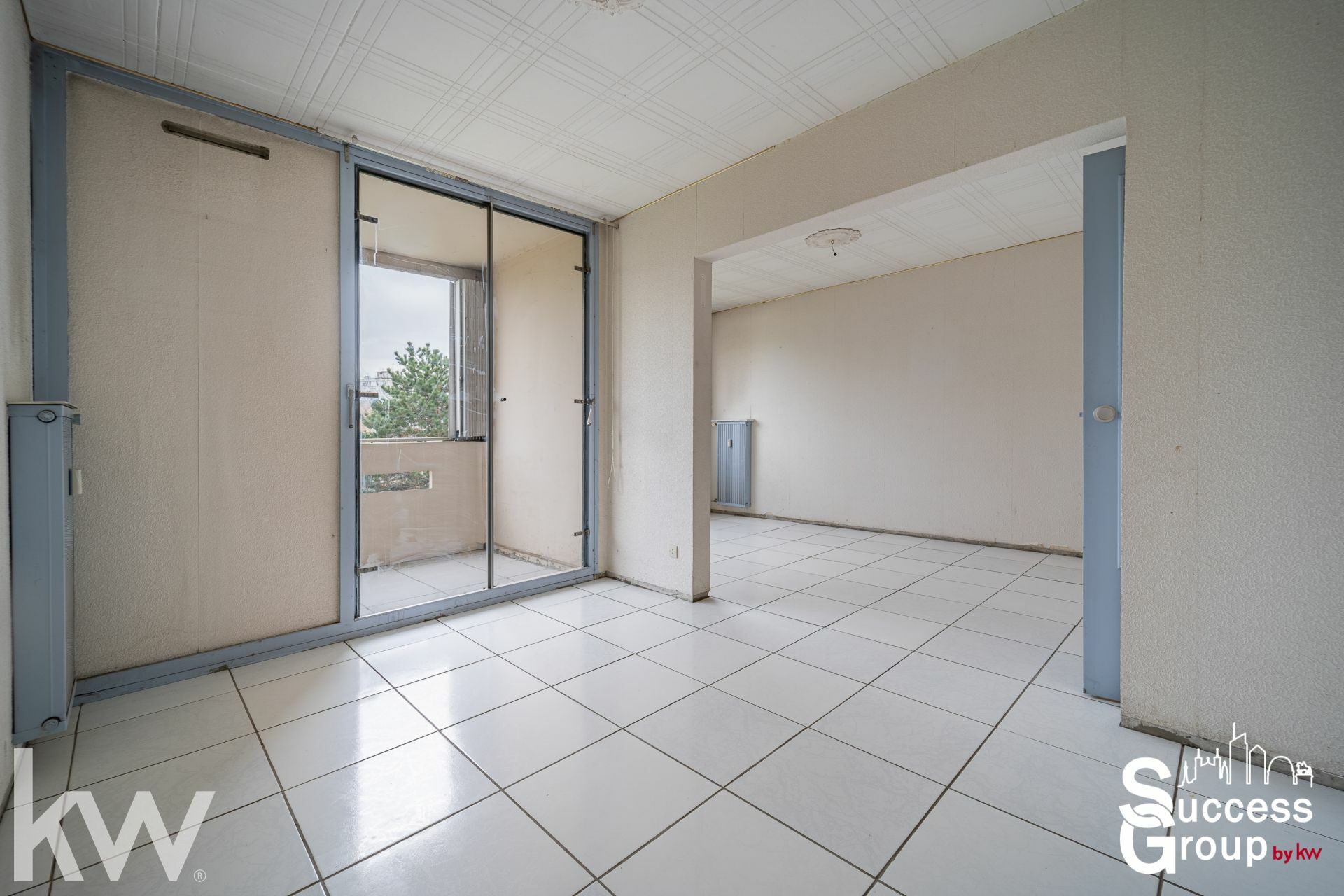 VAULX EN VELIN – Appartement T4 de 86 m² avec cave, balcon et garage fermé