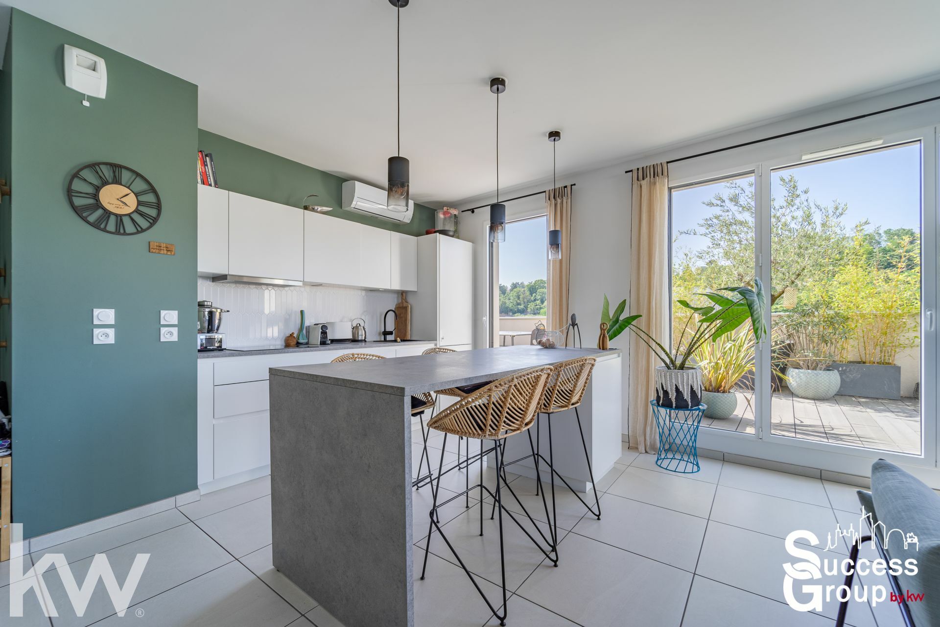 Lyon 09 – Appartement T4 de 93 m² en étage élevé avec terrasse, garage