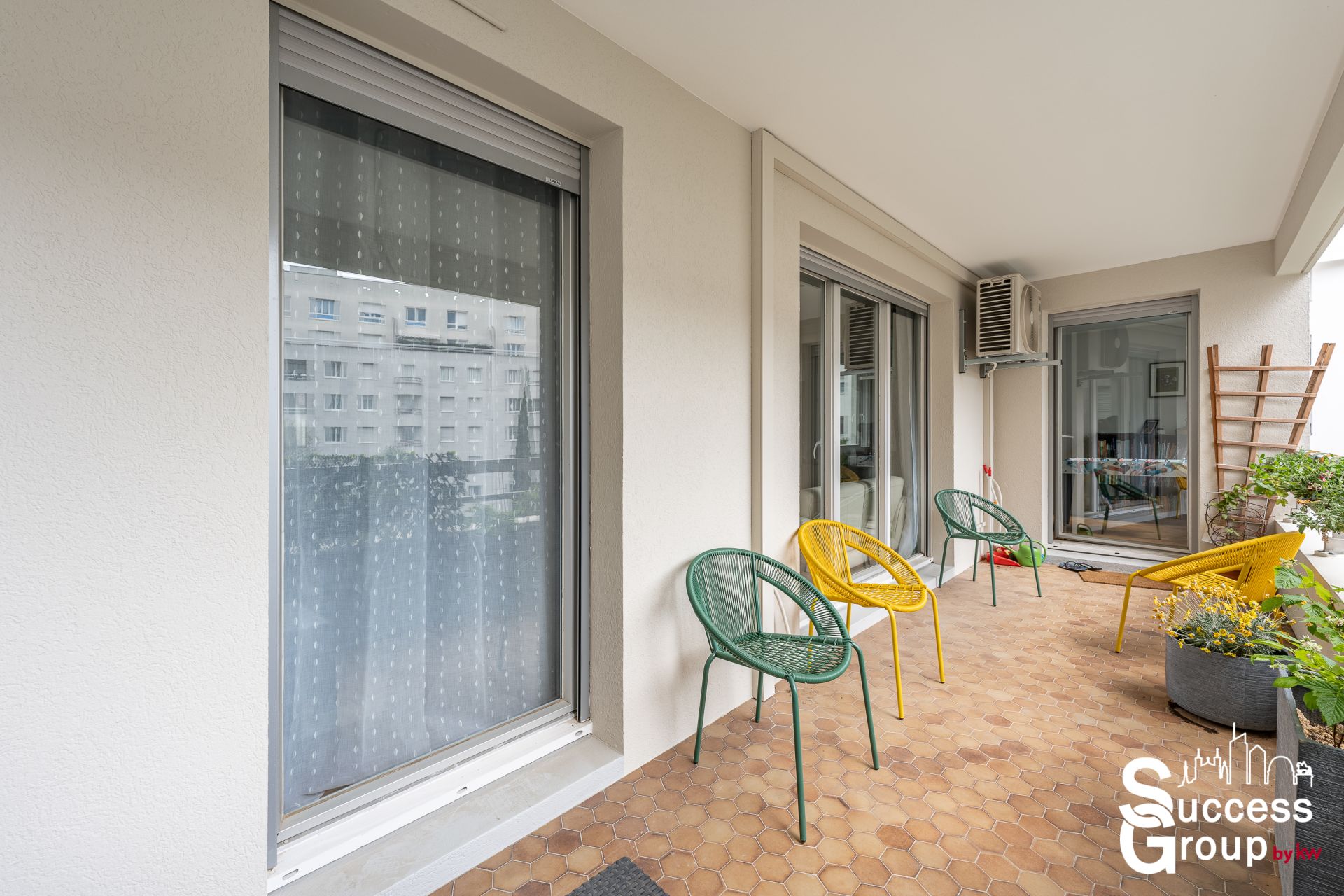 Villeurbanne – Appartement T6 de 132 m² avec extérieurs et garage
