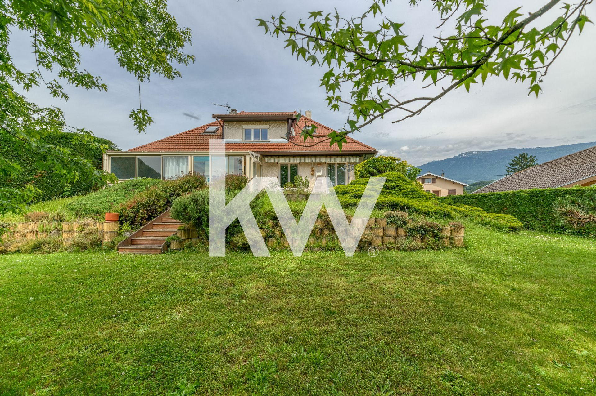 maison-brie-et-angonnes-7piece-s-645-000-keller-williams-france