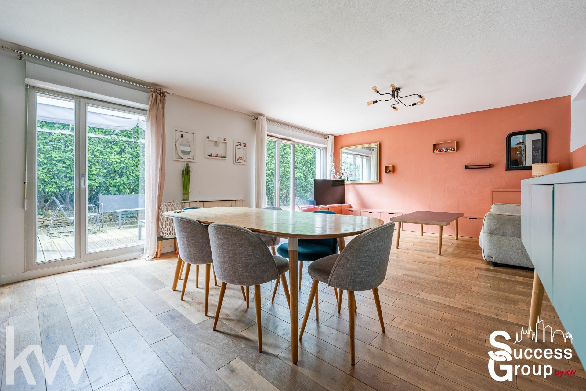 TASSIN LA DEMI LUNE – T4 de 92 m² avec une belle terrasse, jardin et garage
