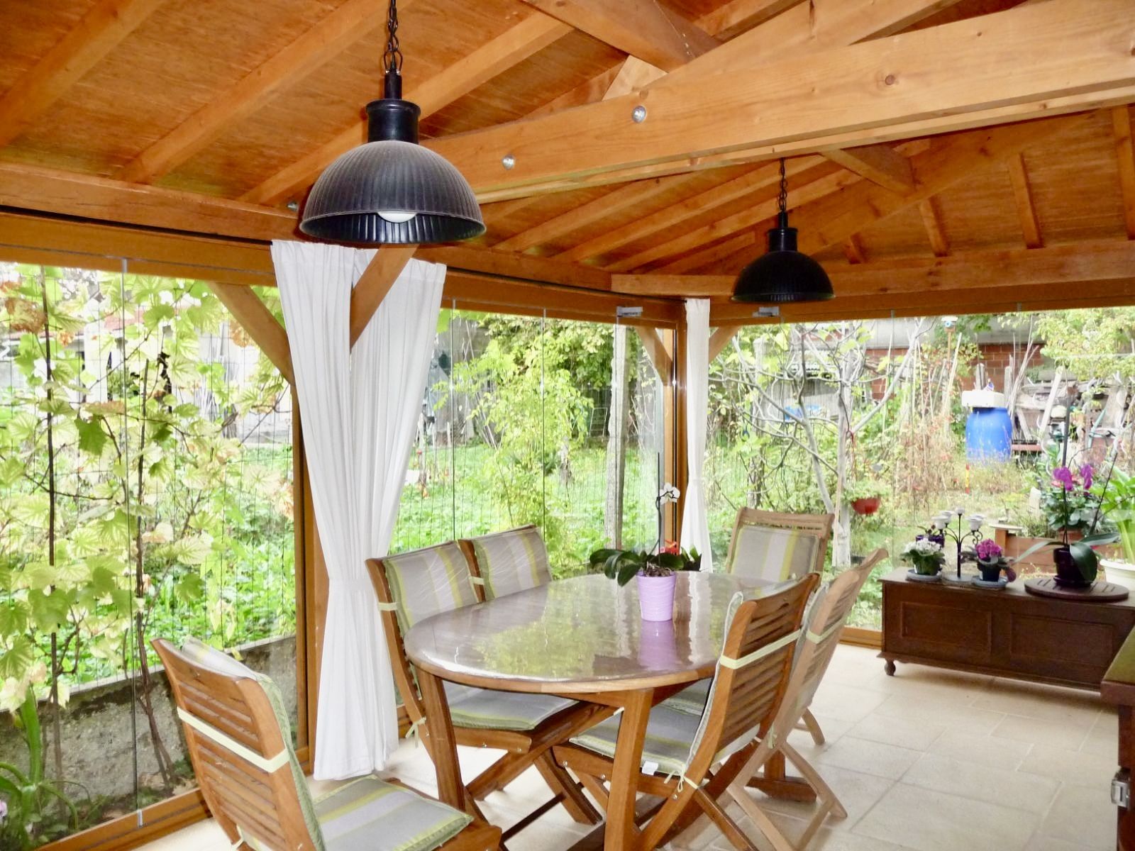 Maison 4 chambres 145 m² à Clamart avec garage terrasse véranda et jardin