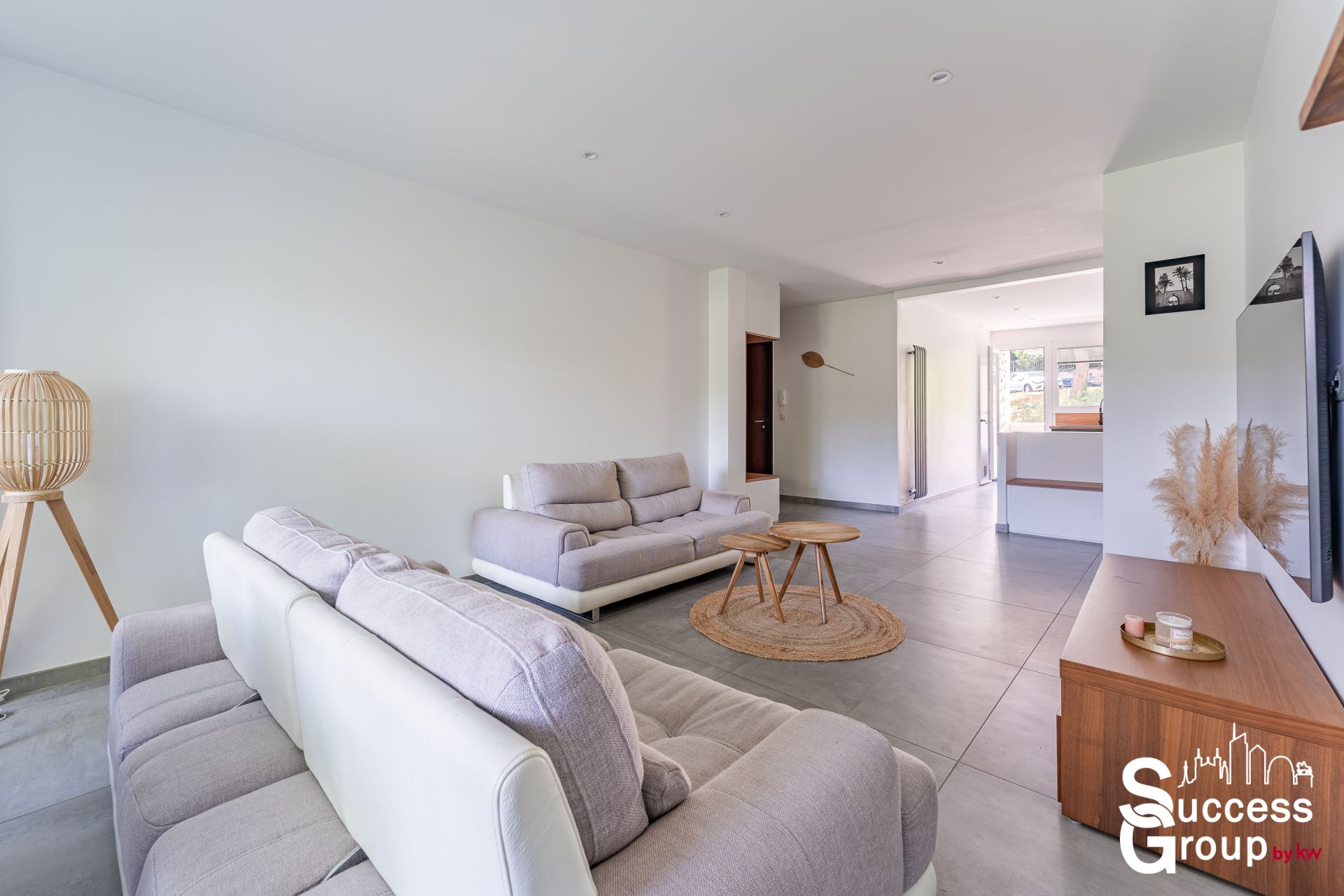 CALUIRE ET CUIRE – Appartement T3 de 82 m² avec balcon, loggia et cave