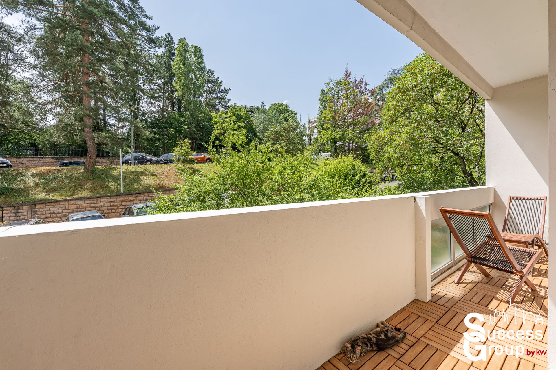 CALUIRE ET CUIRE – Appartement T3 de 82 m² avec balcon, loggia et cave