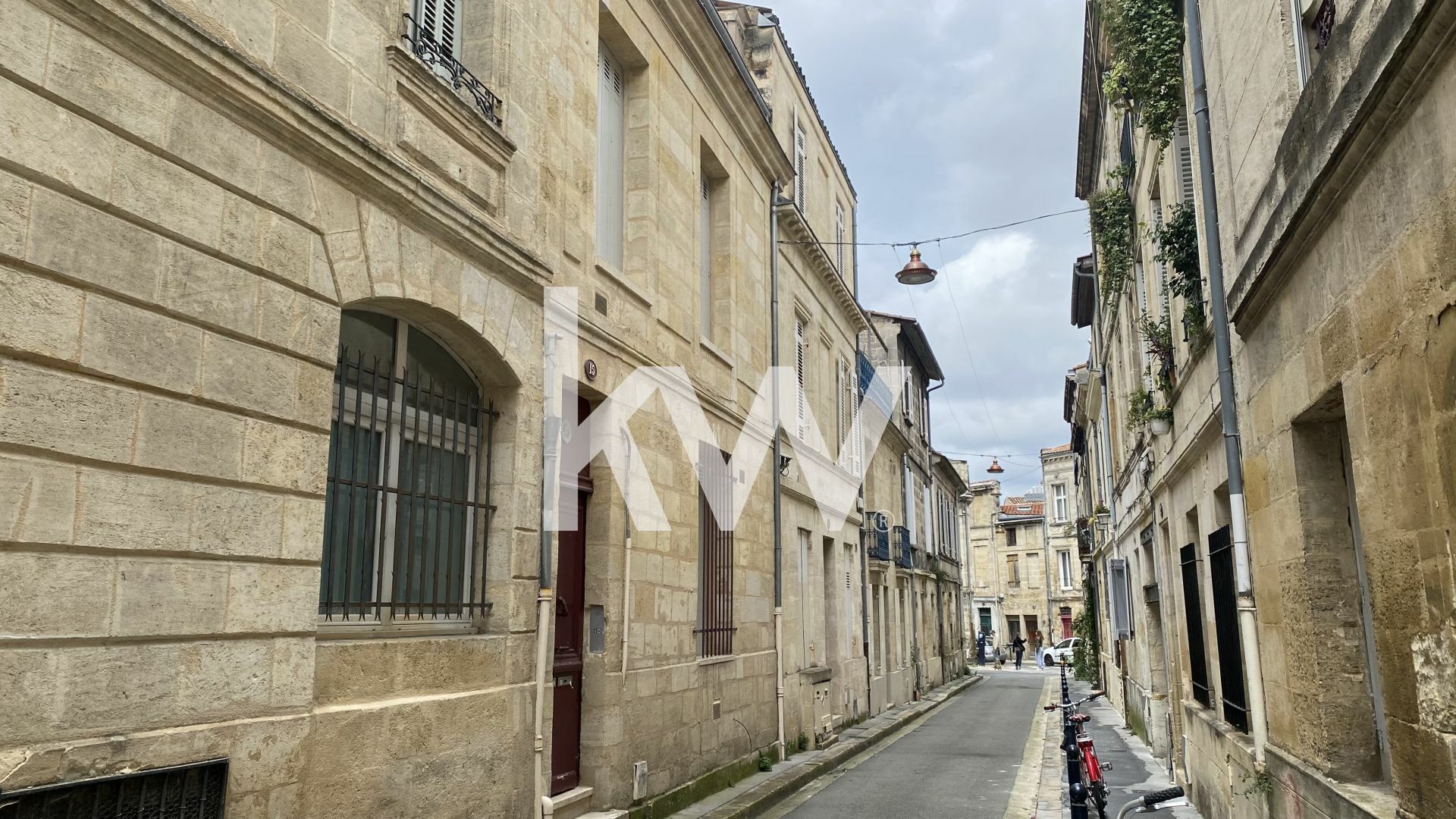 VENTE d'un appartement de 2 pièces (48 m²) à BORDEAUX (6/6)