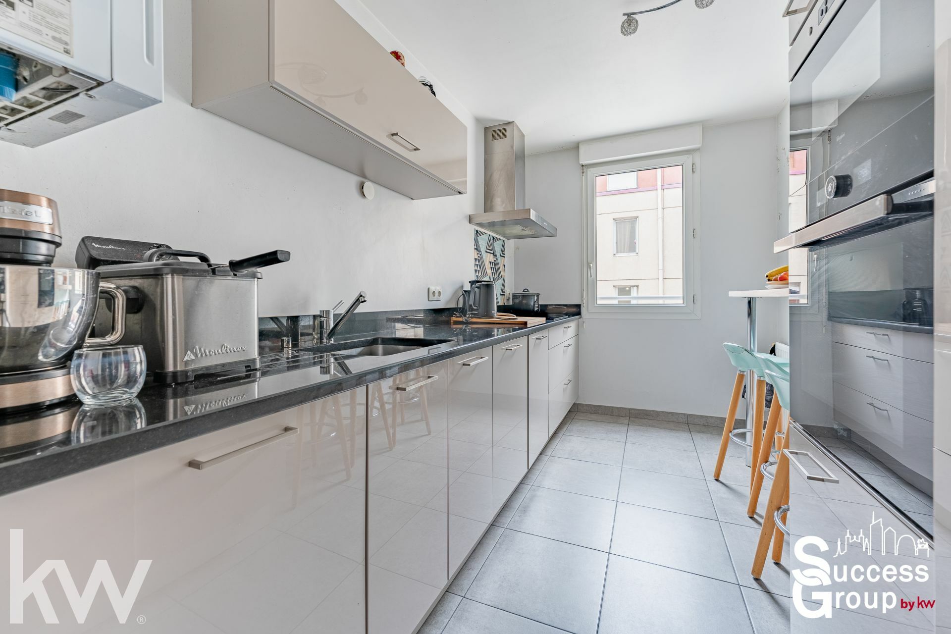 VILLEURBANNE – Appartement T4 de 83 m² avec une terrasse et un garage