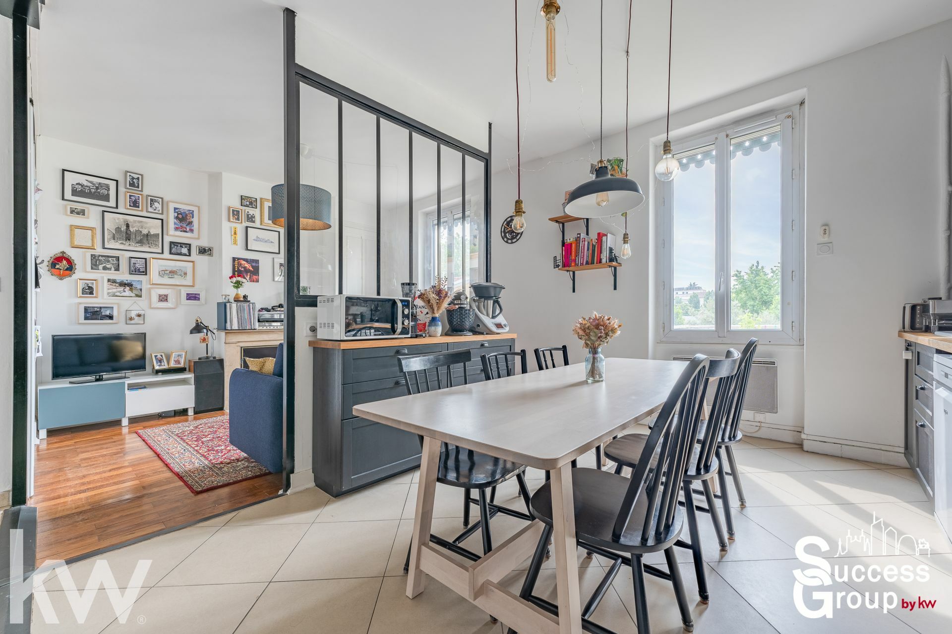 LYON 08 – Appartement T4 de 100 m² avec deux caves