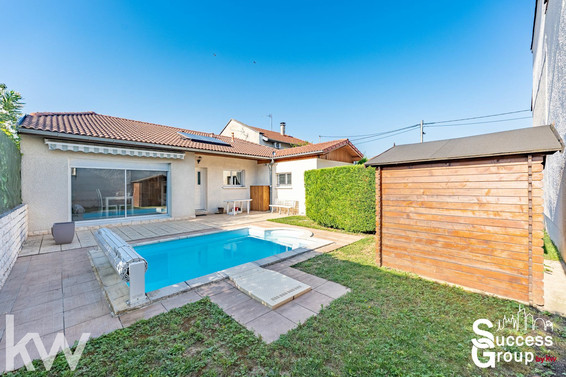 Maison T4 de 128 m² avec jardin et piscine et garage