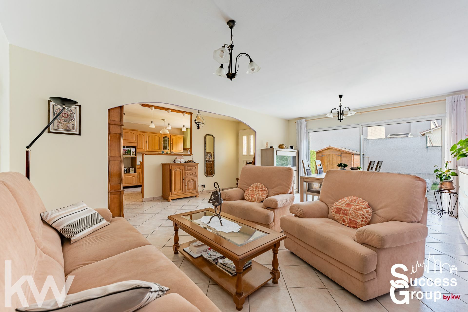 Maison T4 de 128 m² avec jardin et piscine et garage