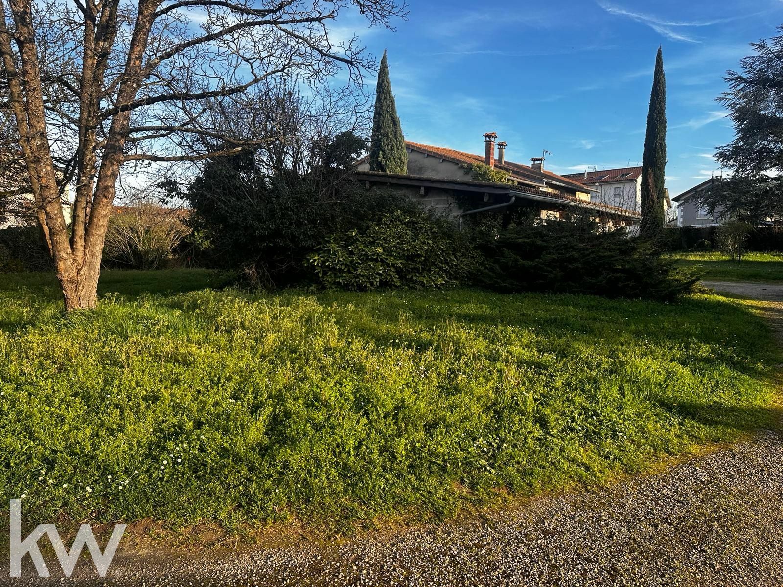 GENAS – Terrain de 684 m²