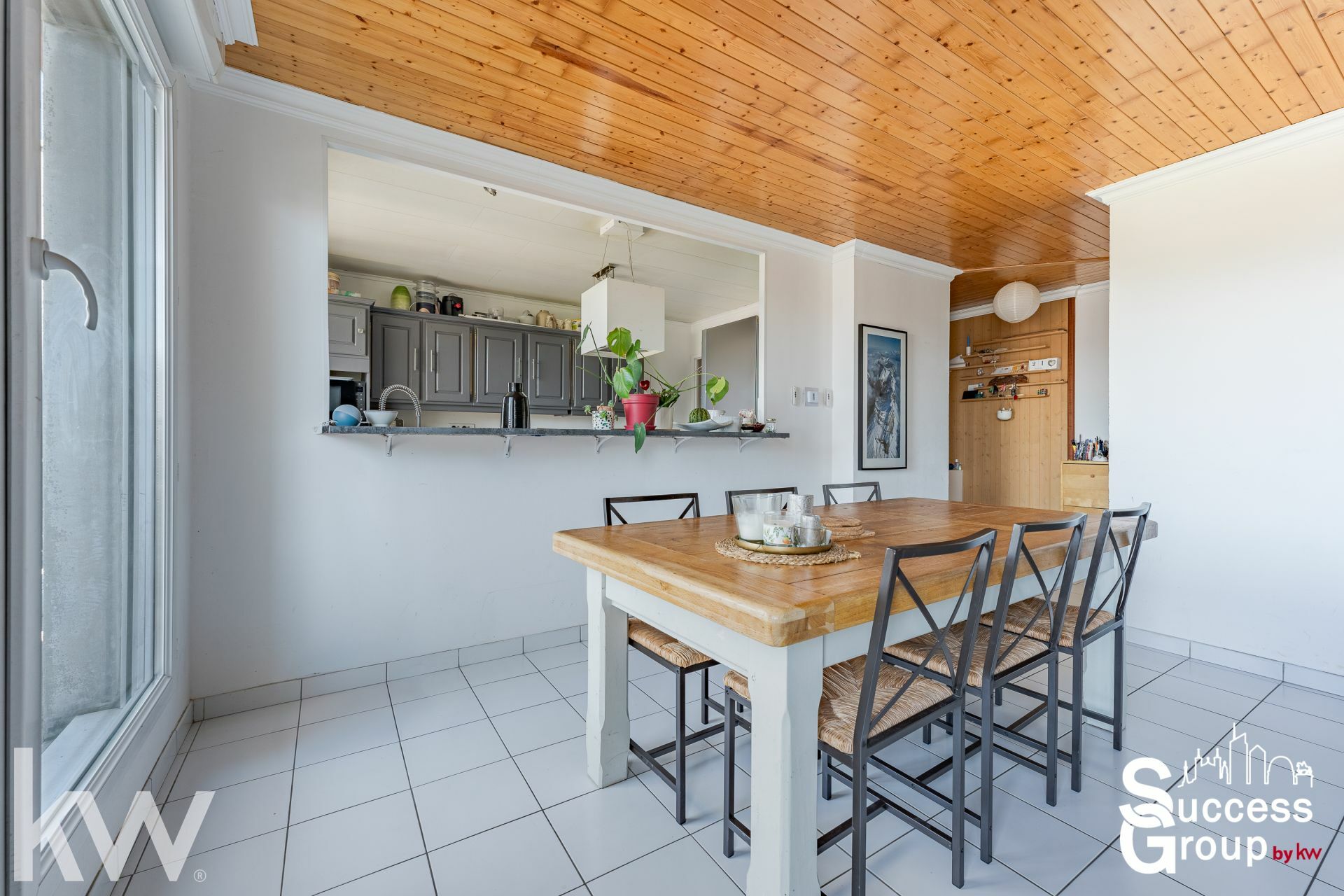 LYON 08 – appartement T3 de 87 m² avec terrasse, garage et cave