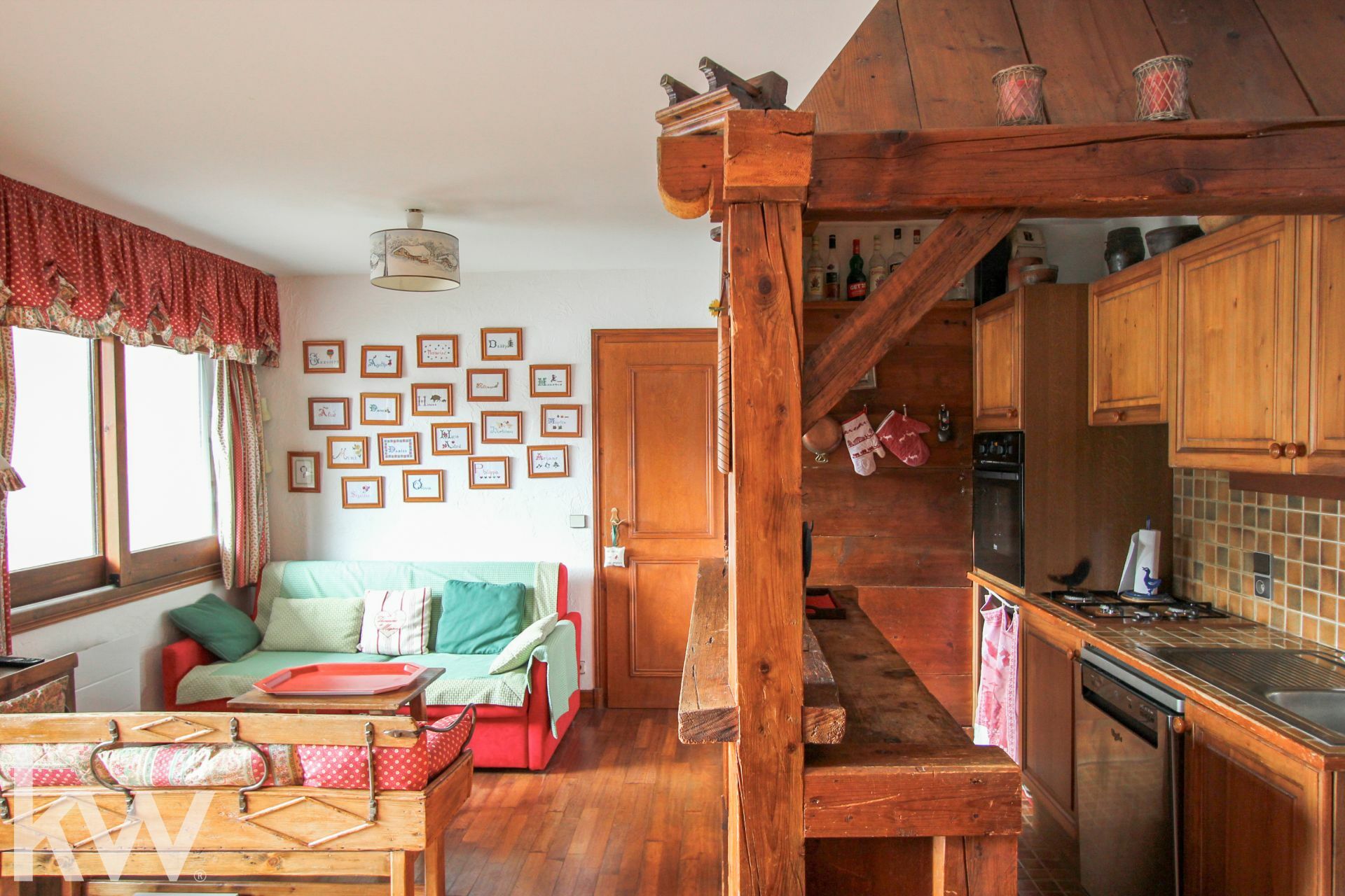 MEGEVE – T3 de 51m²  avec terrasse, jardin, cave et stationnement