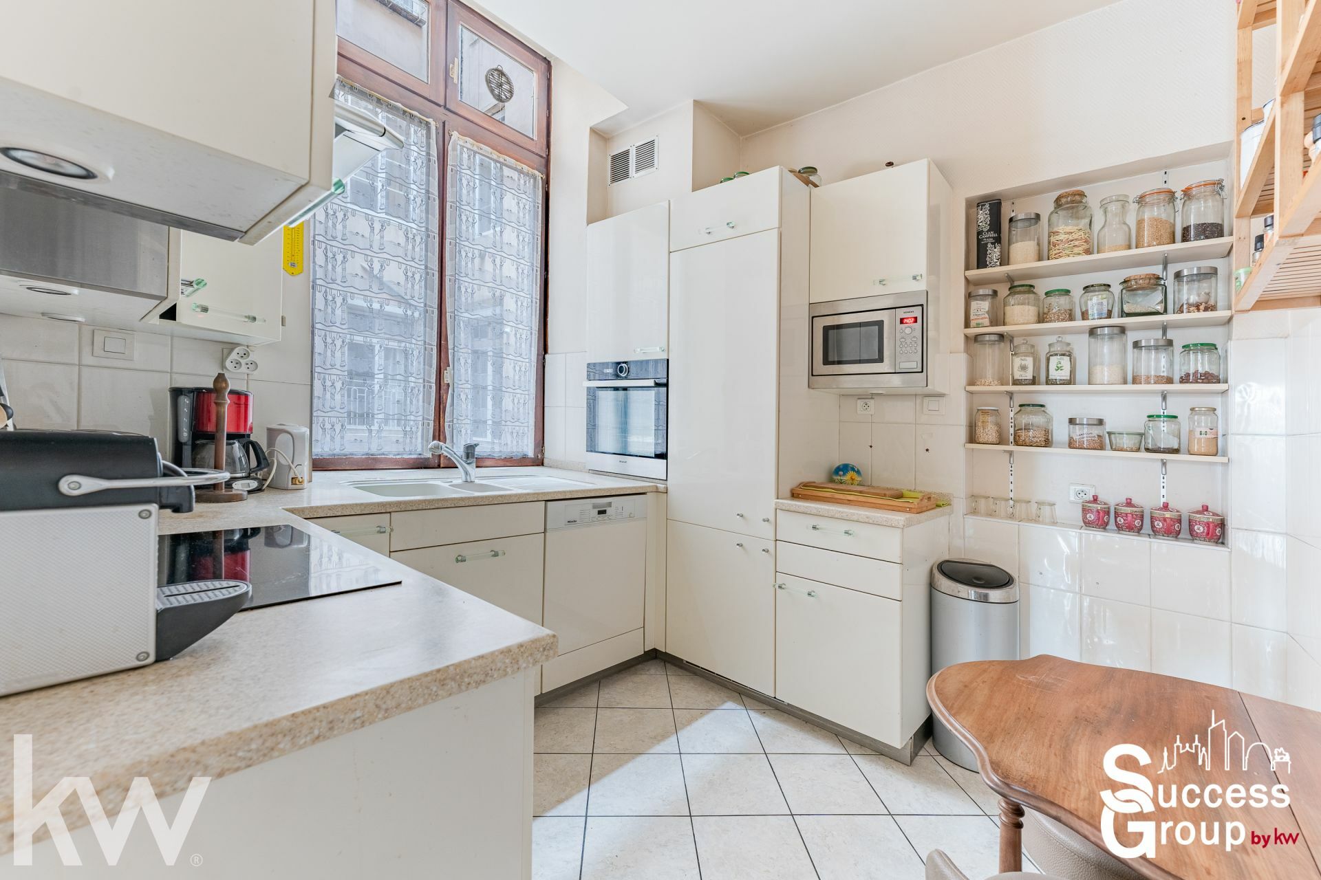 LYON 01 – Appartement T4 de 108 m² avec cave et grenier