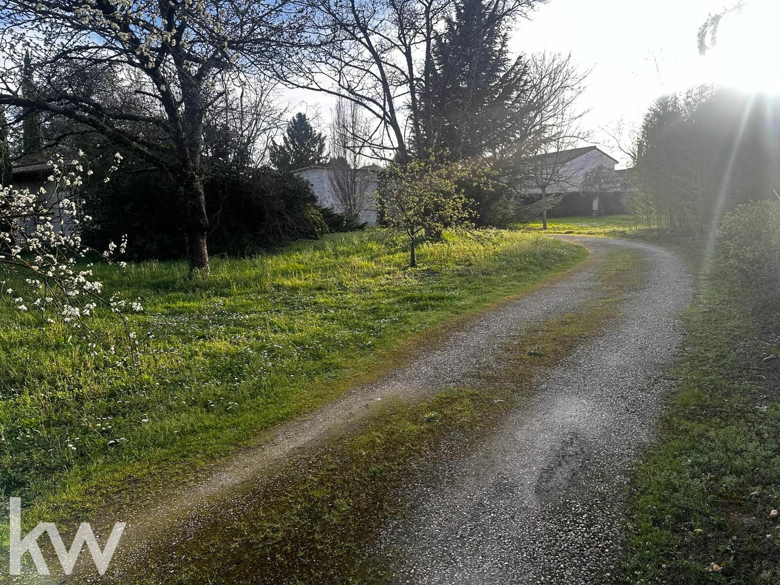 GENAS – Terrain de 568m²
