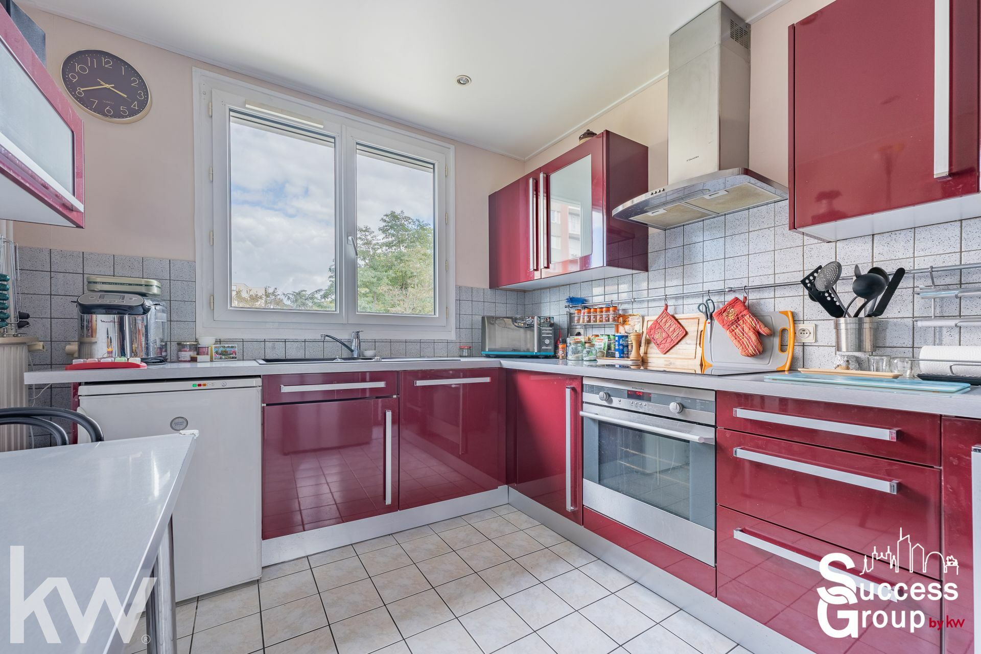 CALUIRE ET CUIRE – appartement T3 de 76 m² avec balcon, cave et garage