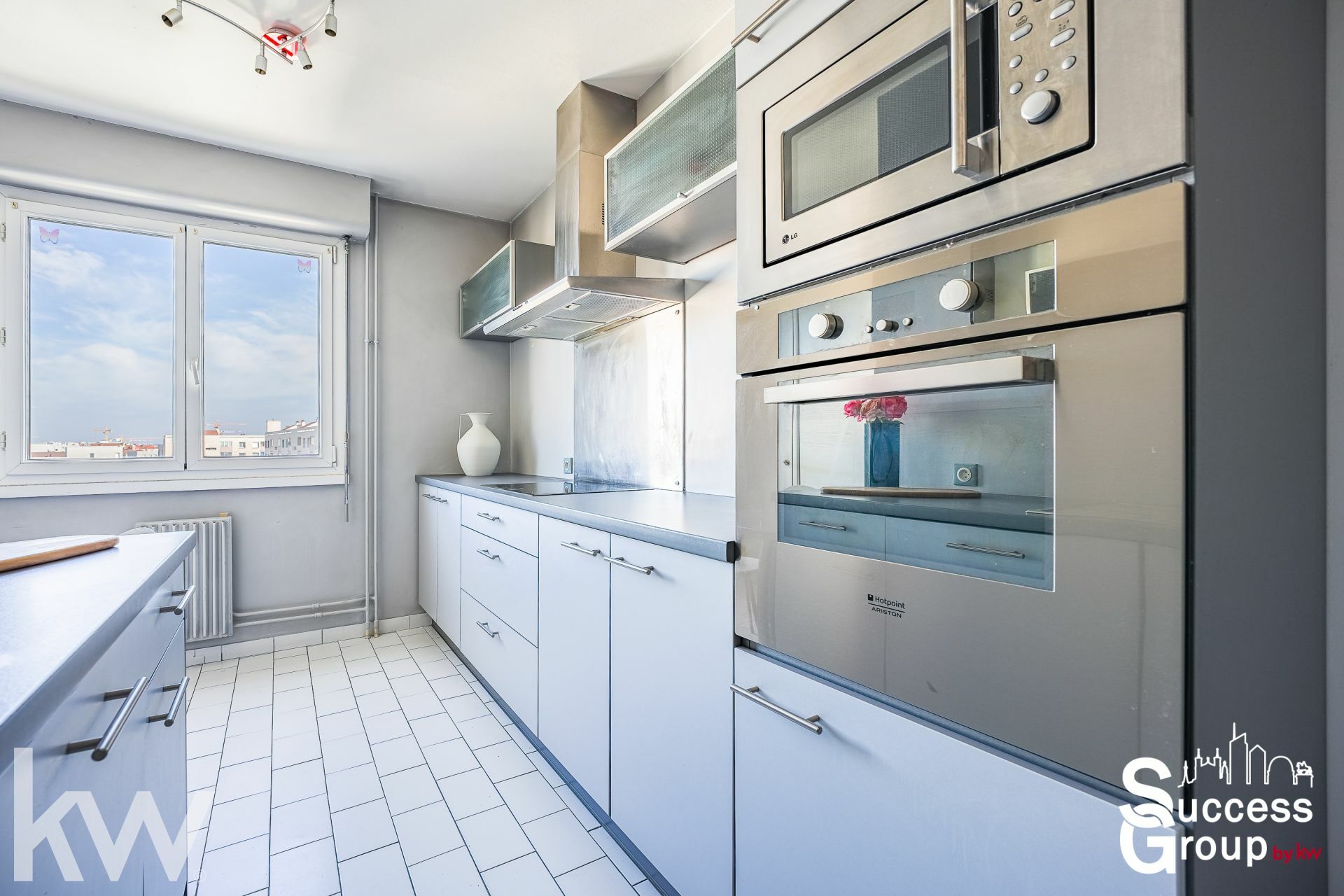Lyon 07 – Appartement T4 de 83 m² avec balcon, cave et stationnement