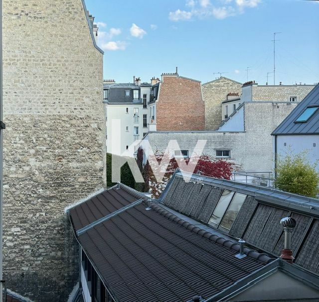 VENTE : appartement F2 (33 m²) dans le 18e arrondissement de Paris (9/11)