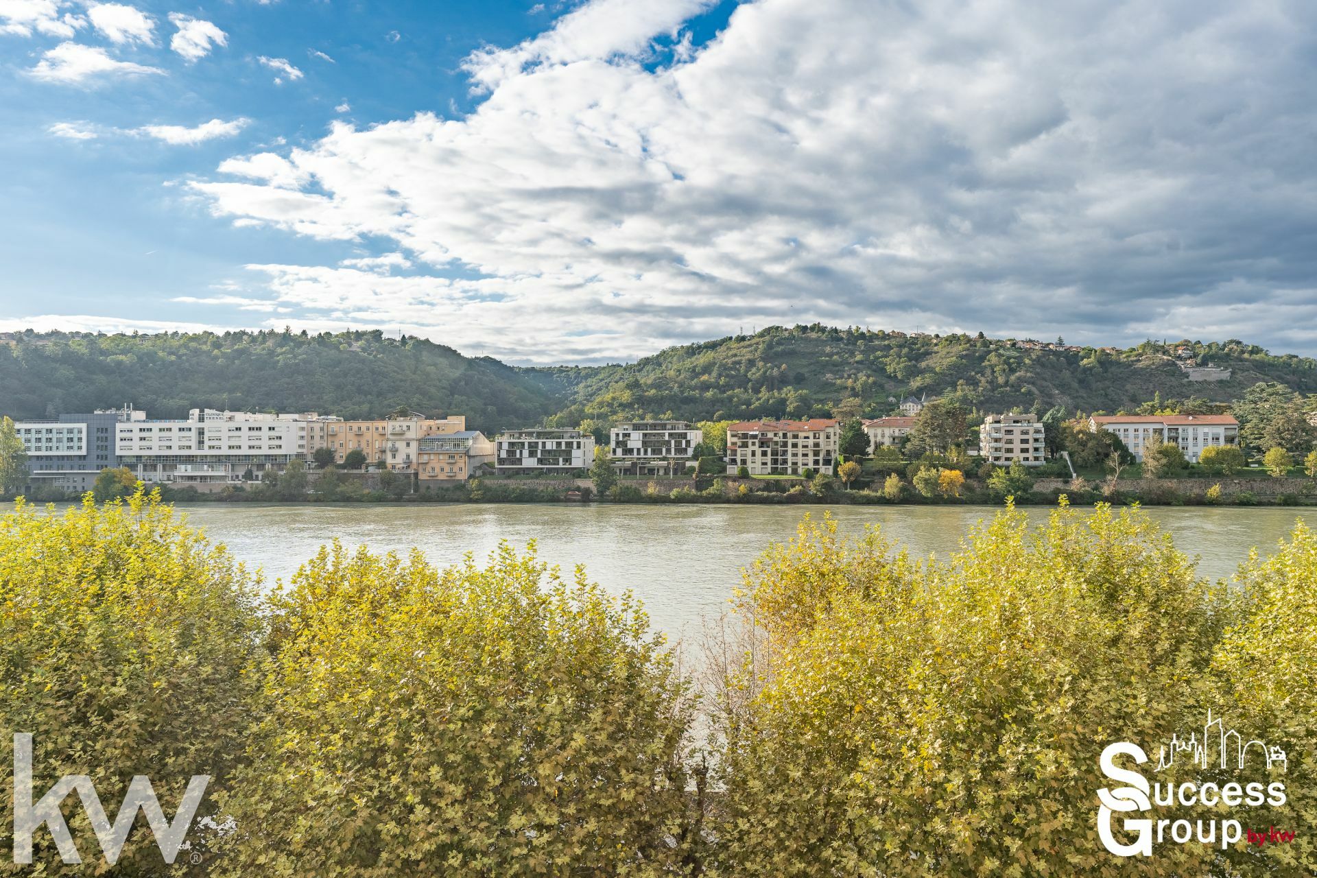 VIENNE – appartement T3 de 75 m² avec vue dégagée sur le Rhône