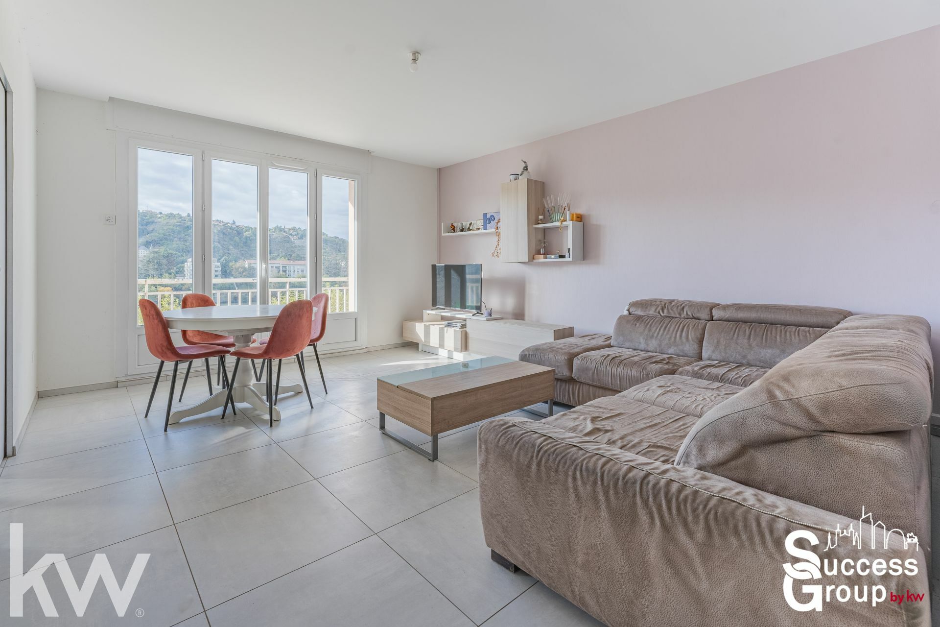 VIENNE – appartement T3 de 75 m² avec vue dégagée sur le Rhône