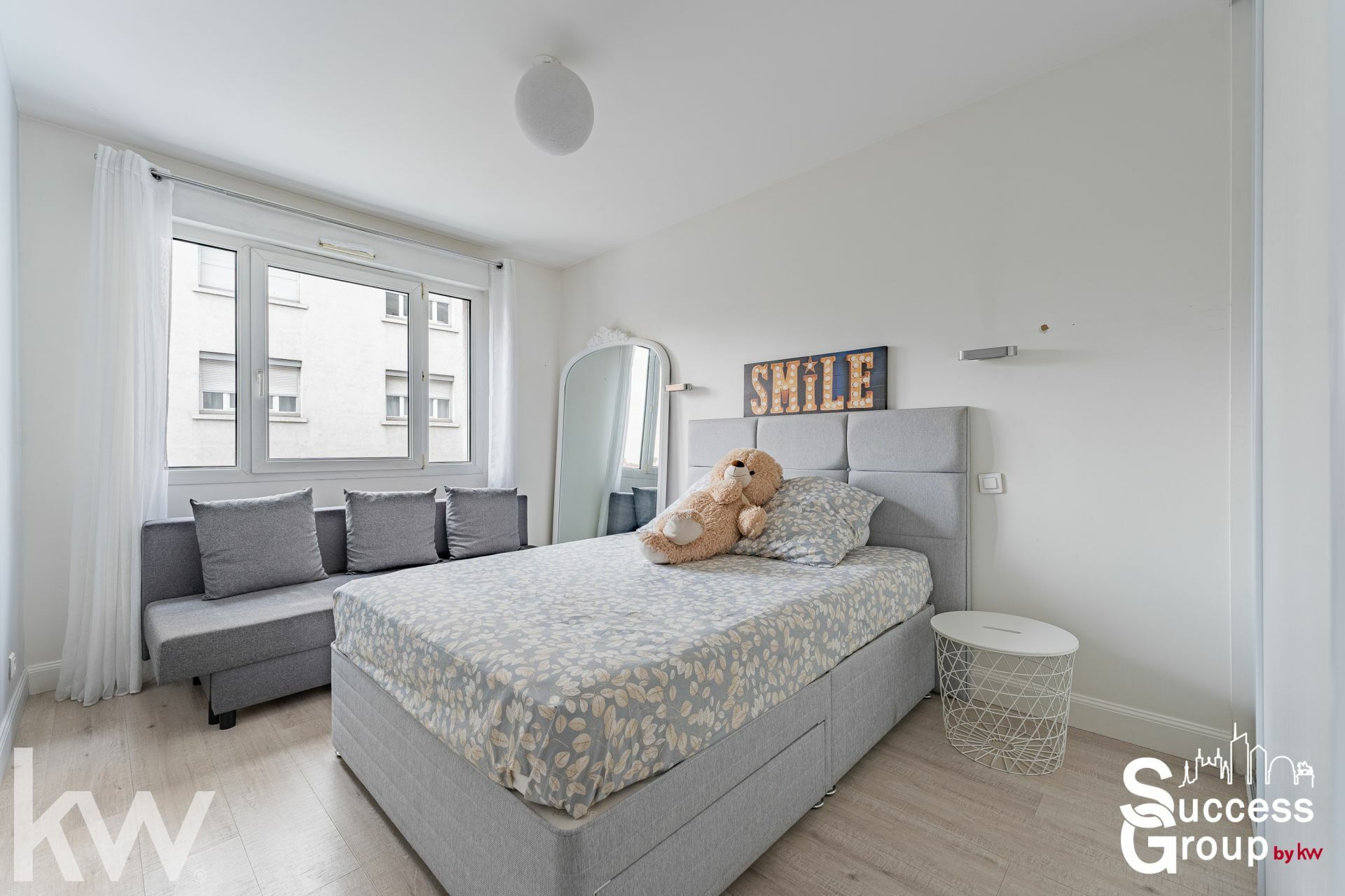 VILLEURBANNE – T4 de 100 m² avec balcon, cave et garage