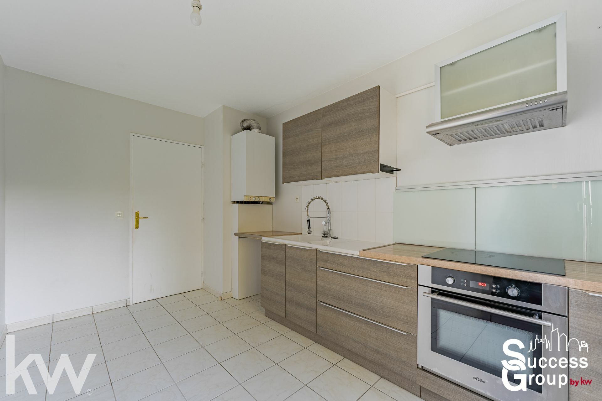LYON 03 – appartement T2 de 50 m² lumineux en bon état avec garage
