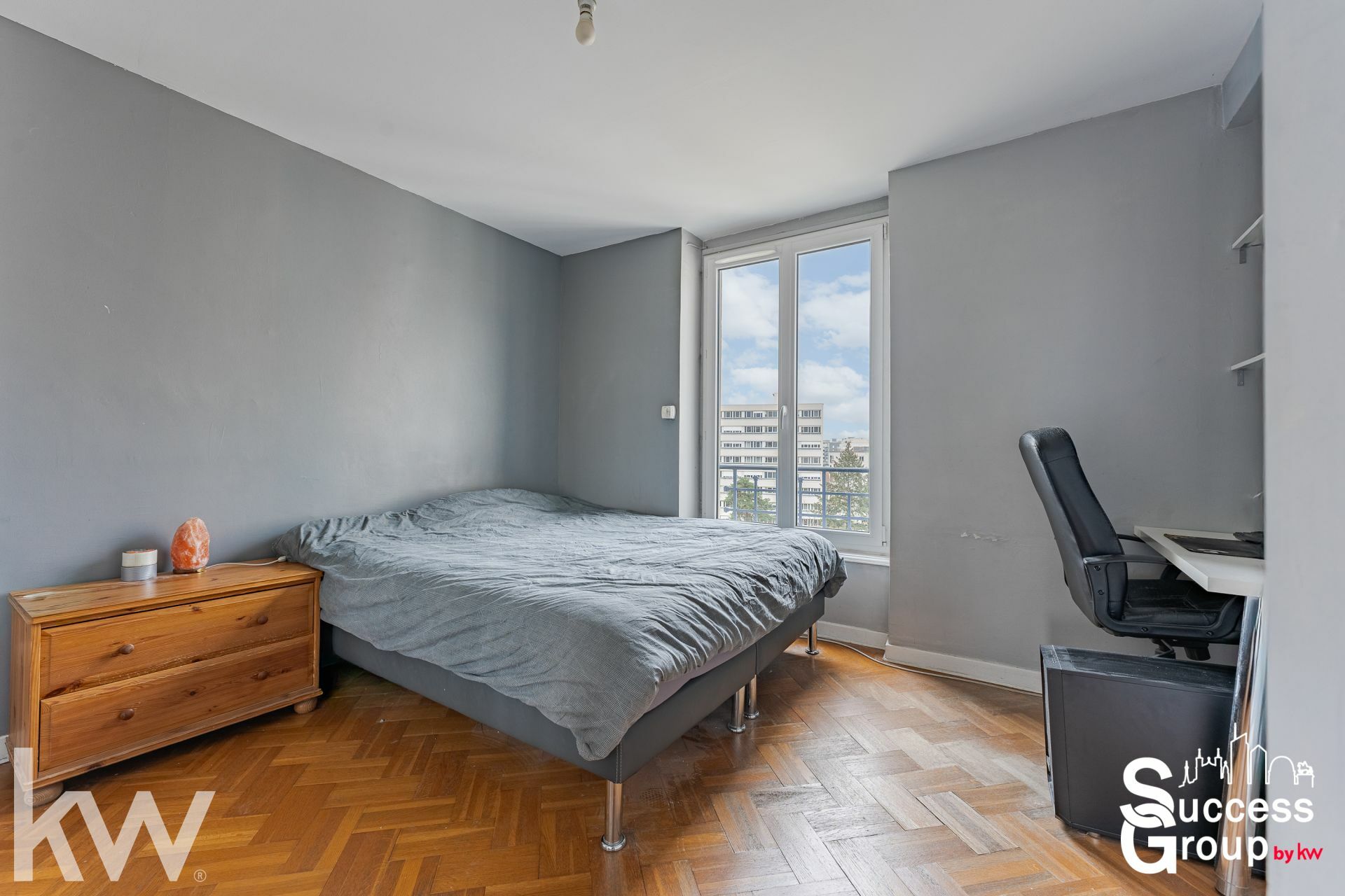 LYON 07 – Appartement 2 pièces de 45 m² en étage élevé avec une cave