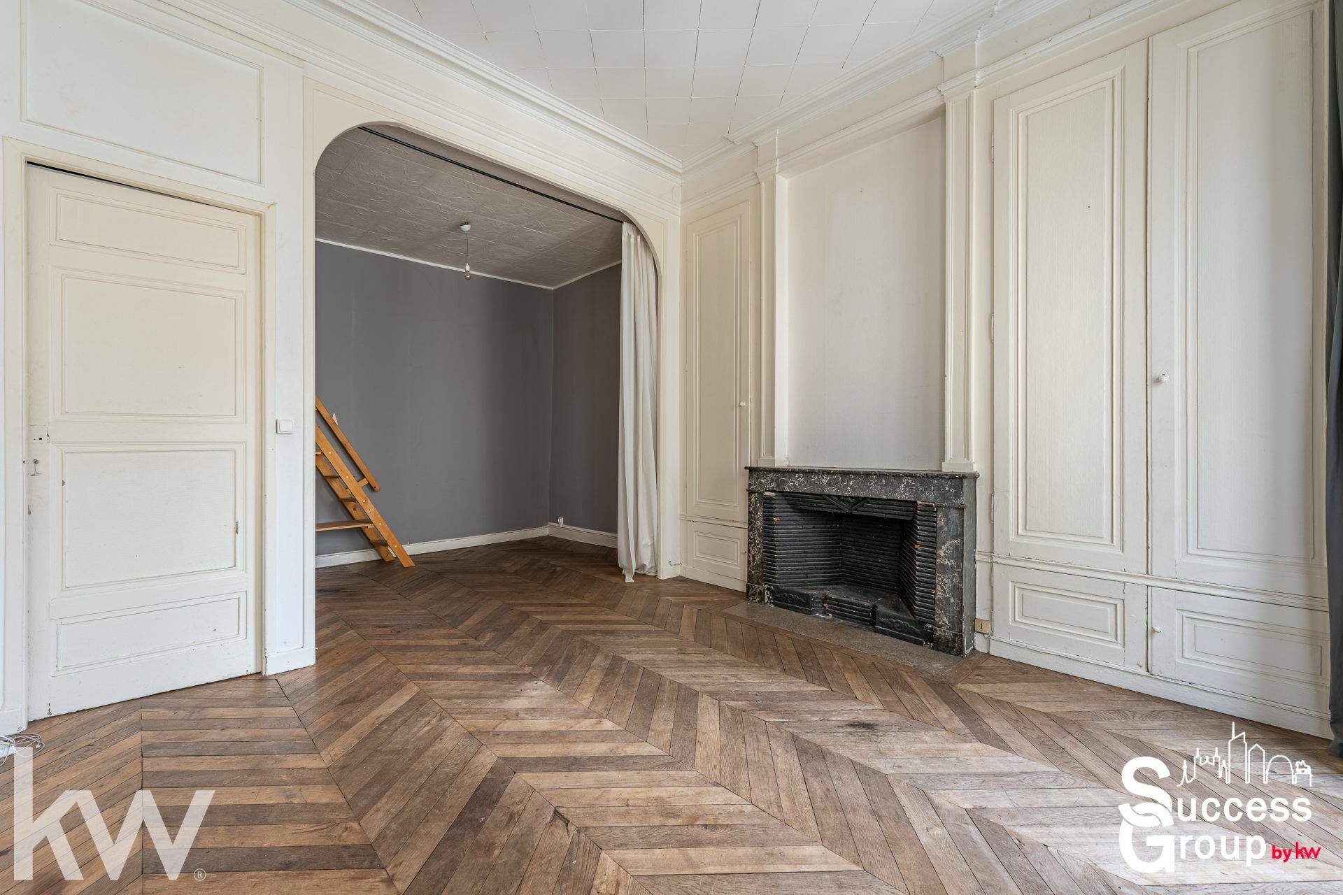 LYON 01 – appartement 2 pièces de 54 m² en étage élevé