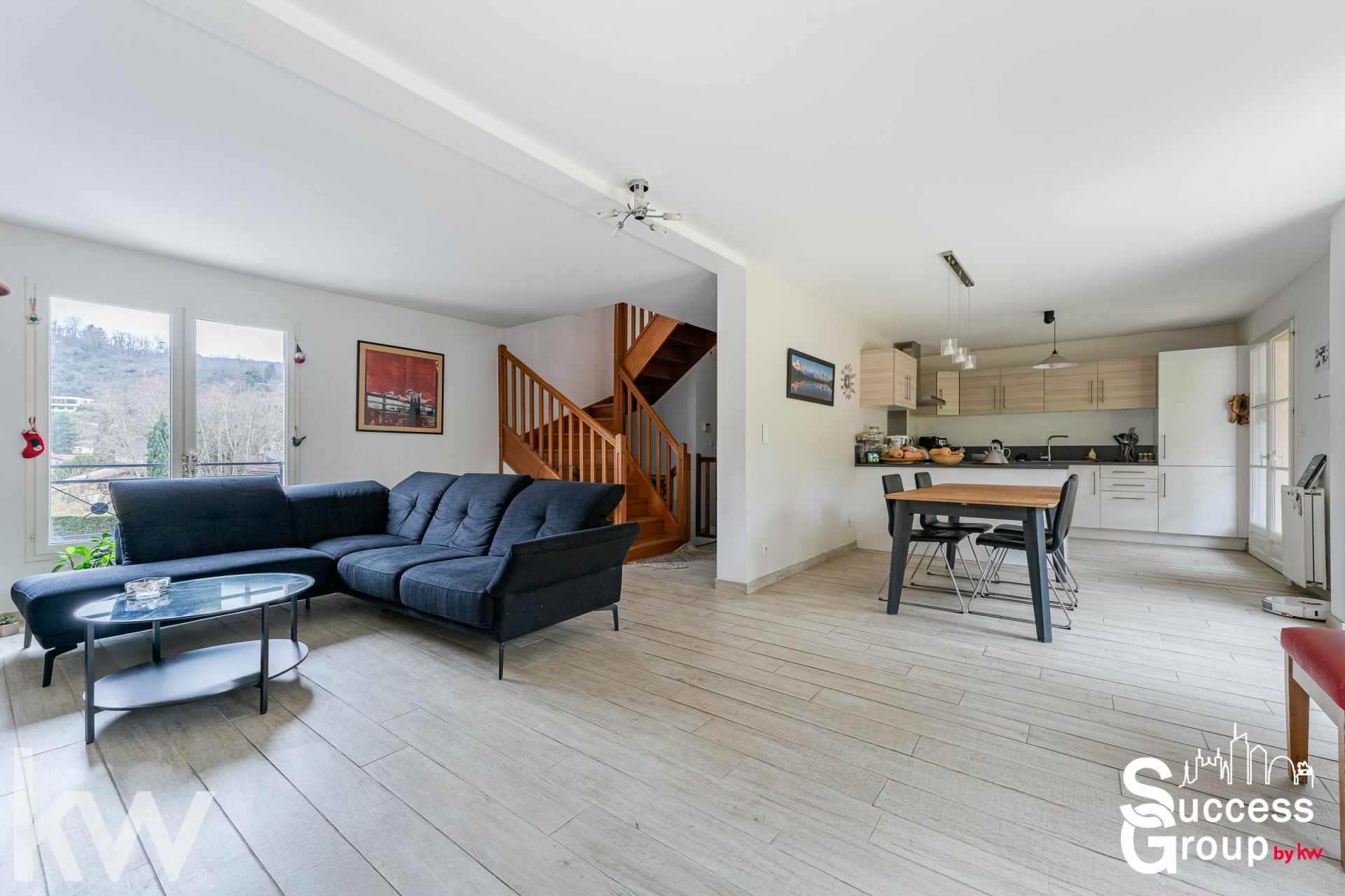 SAINT ROMAIN AU MONT D’OR – Maison 6 pièces de 133 m² avec jardin