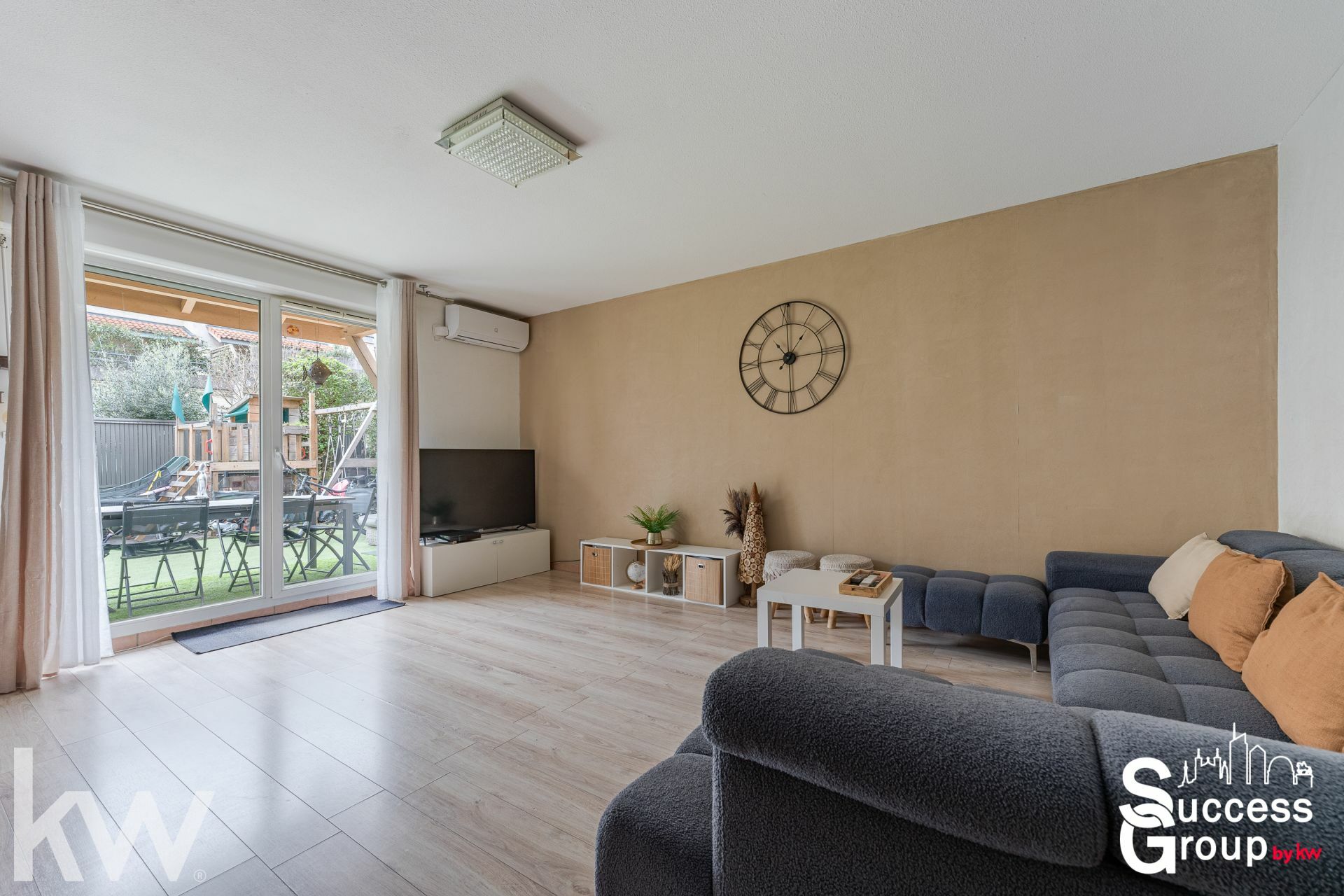 LYON 08 – Appartement 4 pièces de 83 m² avec jardin et garage