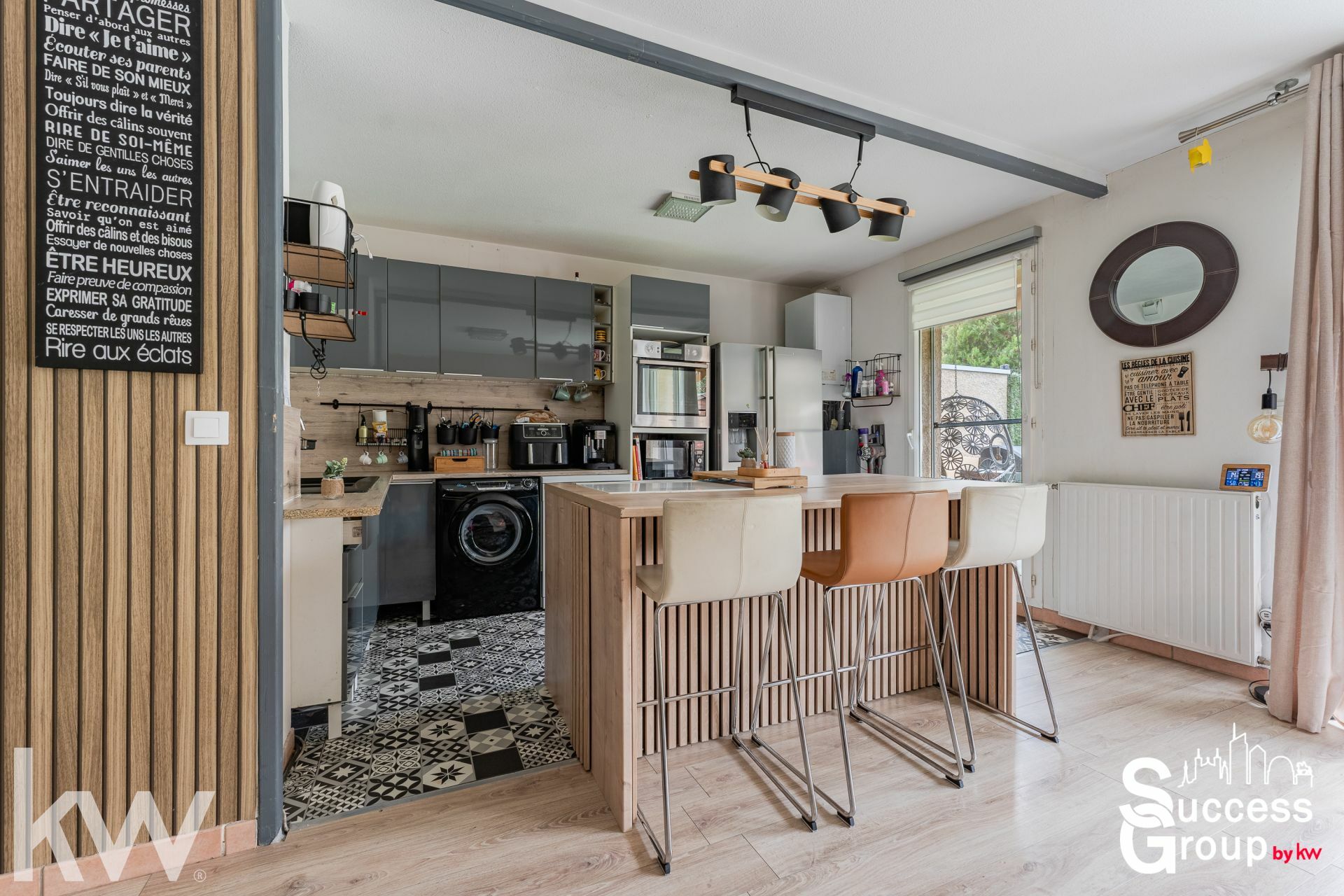 LYON 08 – Appartement 4 pièces de 83 m² avec jardin et garage