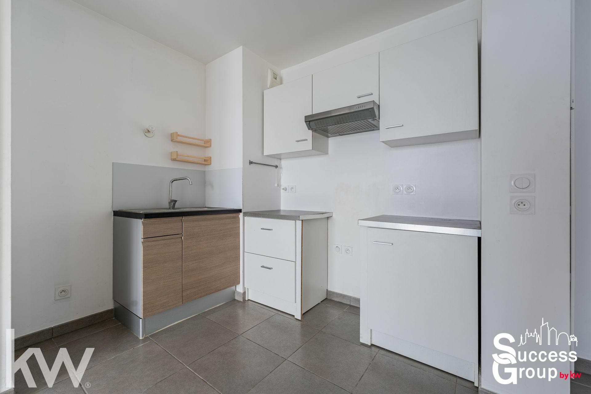MEYZIEU – appartement T2 de 43 m² avec grande terrasse et garage
