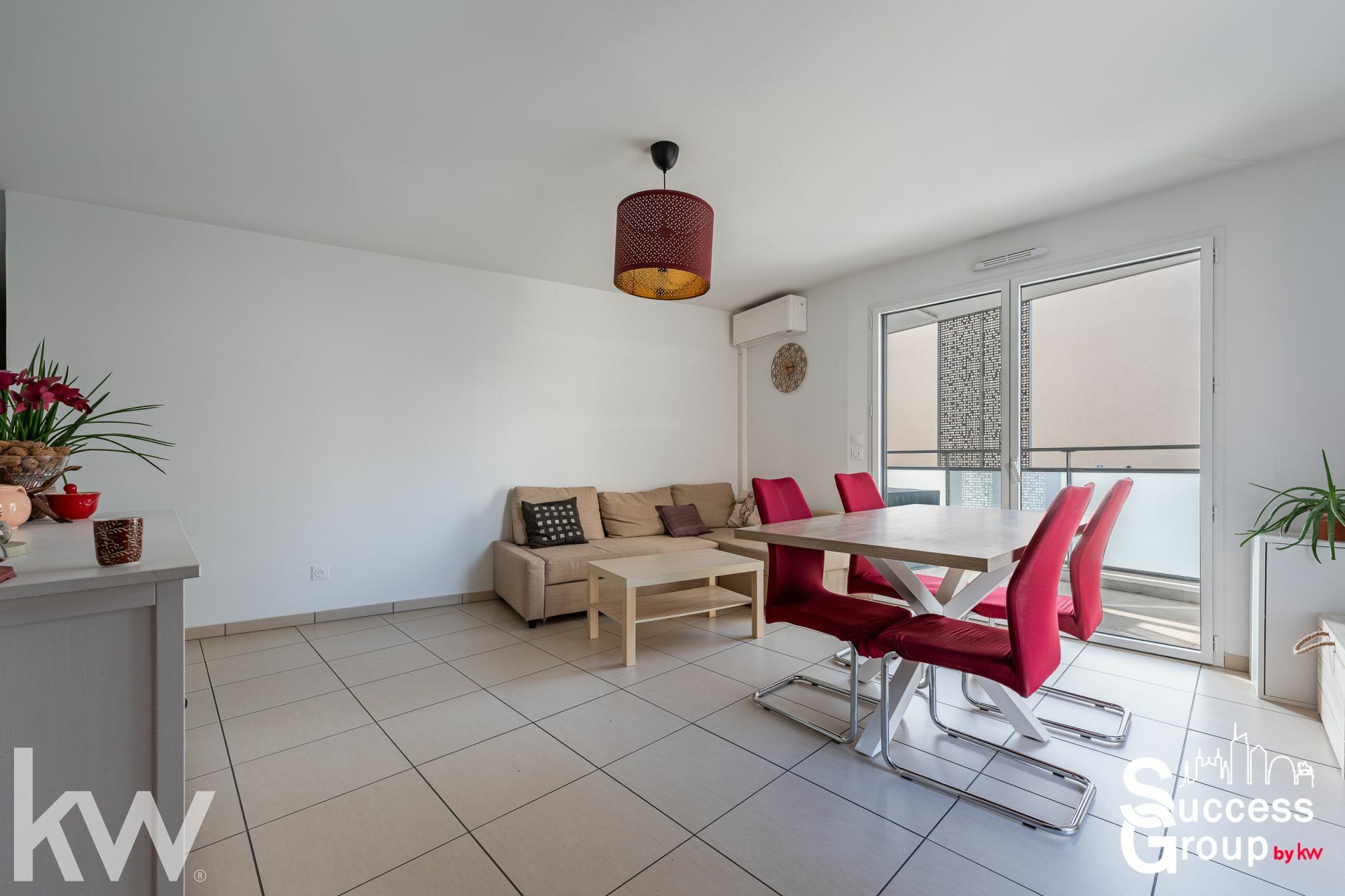 LYON 07 – Appartement 3 pièces de 65 m² avec balcon et stationnement