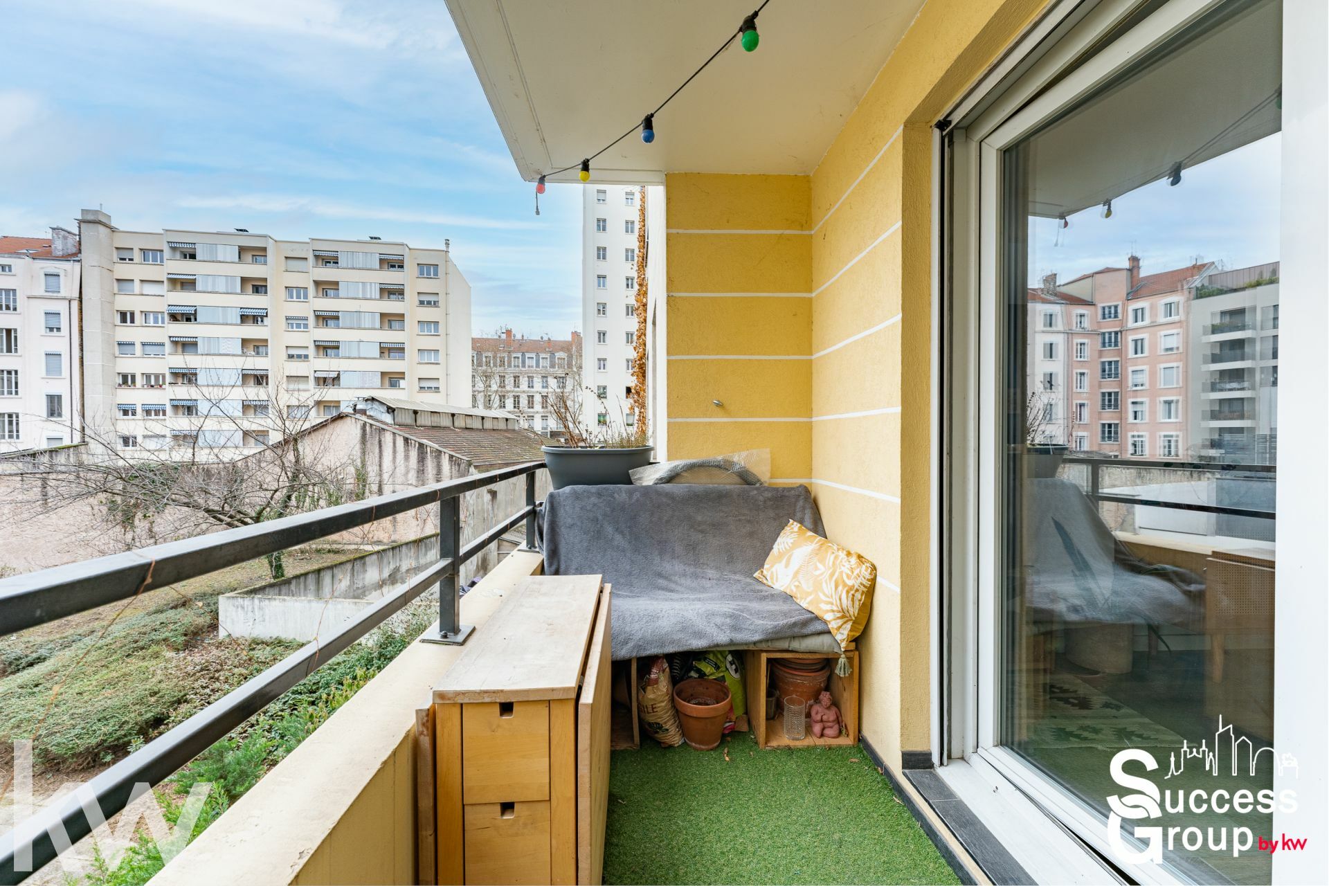 LYON 07 – Appartement 2 pièces de 50 m² avec balcon et garage