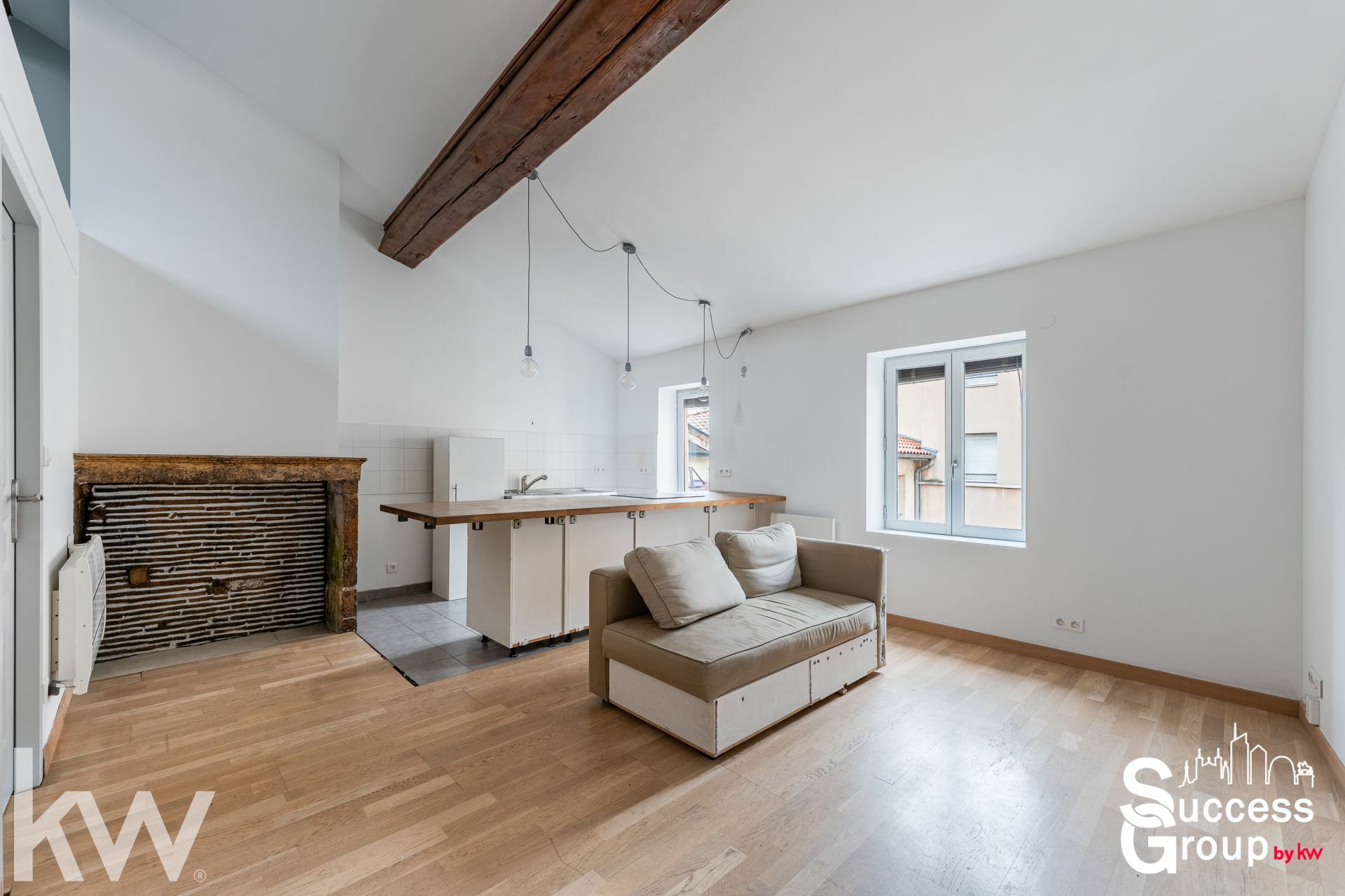 LYON 01 – Appartement 3 pièces de 58 m² au dernier étage avec cave